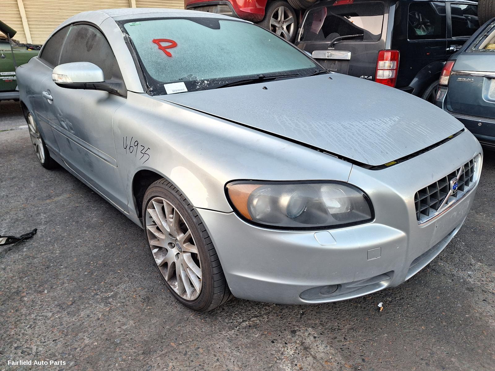 2006-2009 Volvo S70/v70/c70 Left Guard