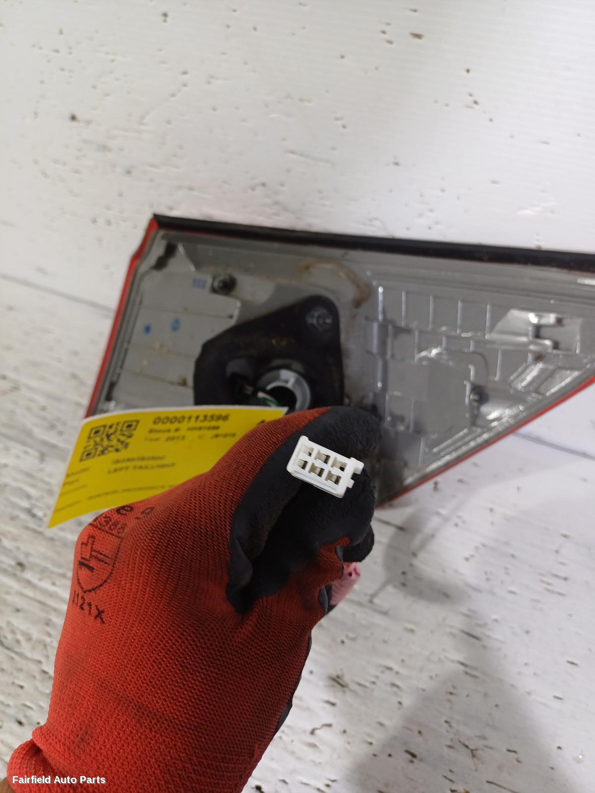 2010-2013 Lexus Is250/is250c Left Taillight