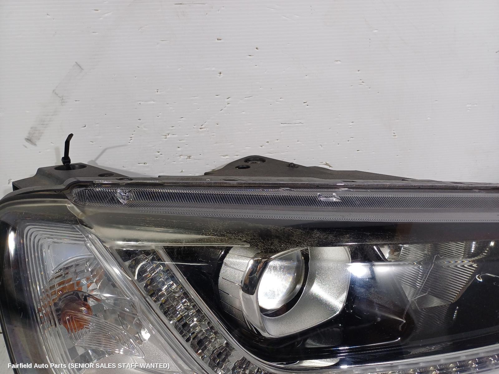 2017 Holden Captiva Right Headlamp