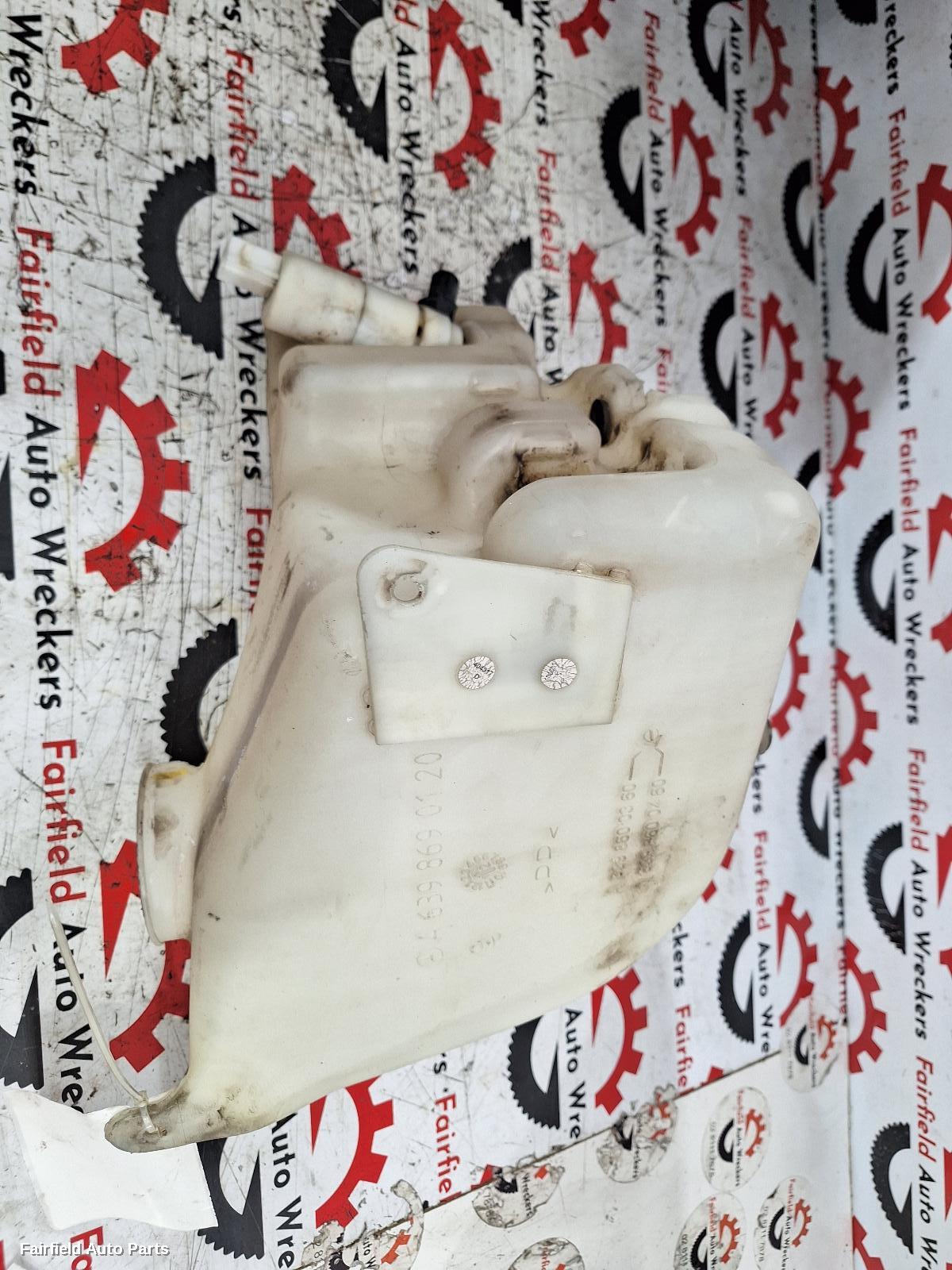2004-2015 Mercedes Vito Washer Bottle