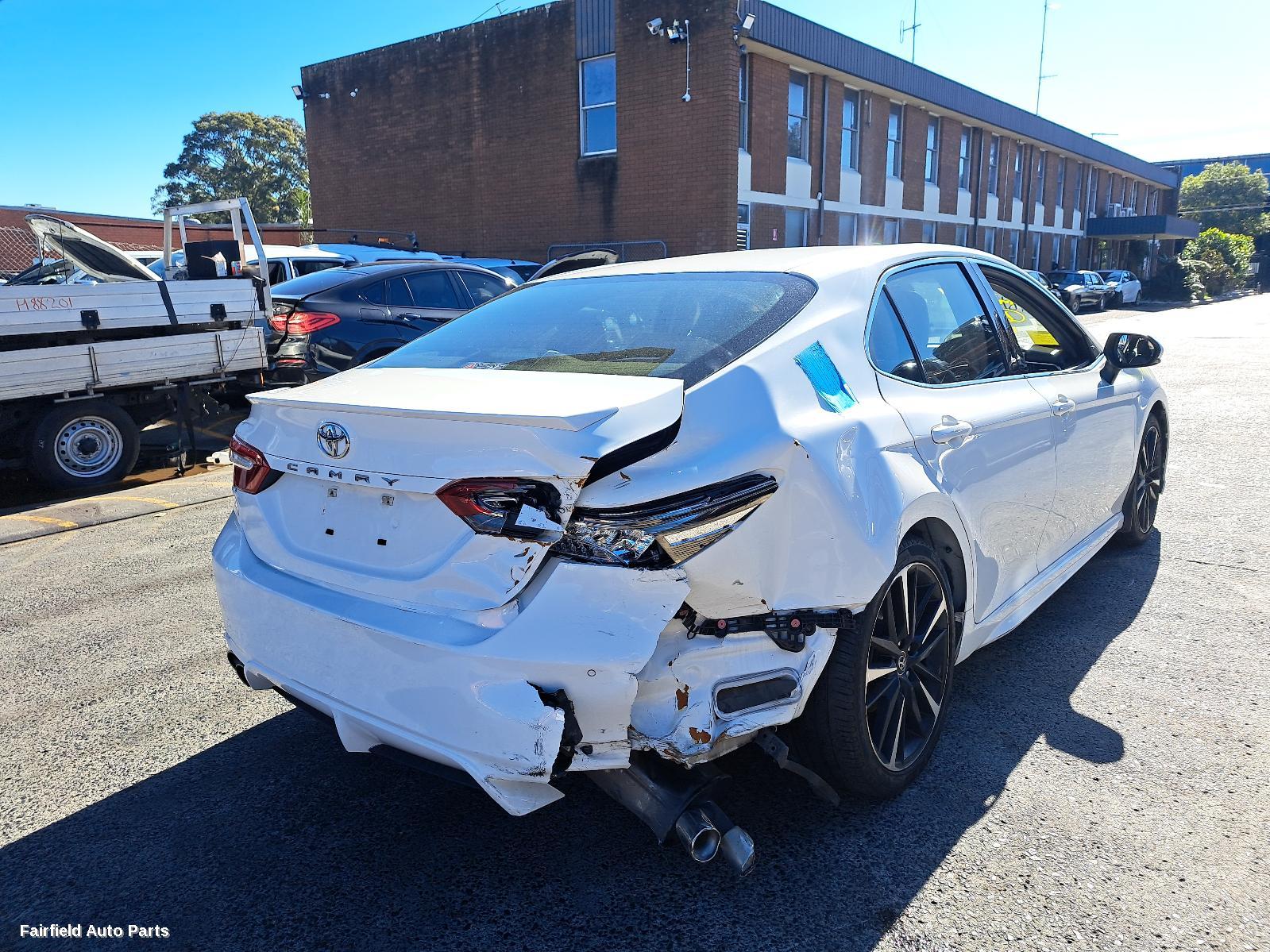 2018 Toyota Camry Fan