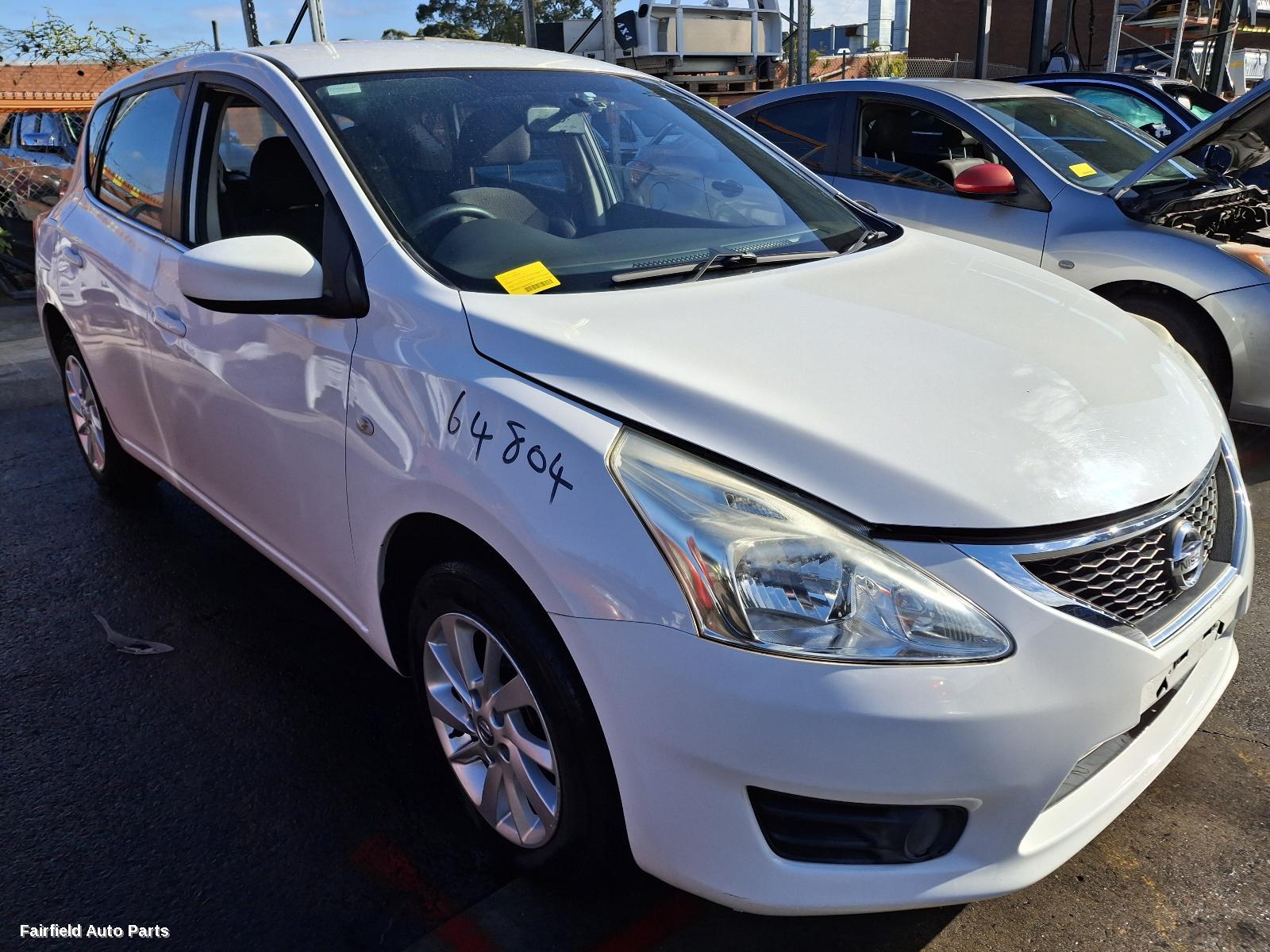 2014 Nissan Pulsar Left Taillight