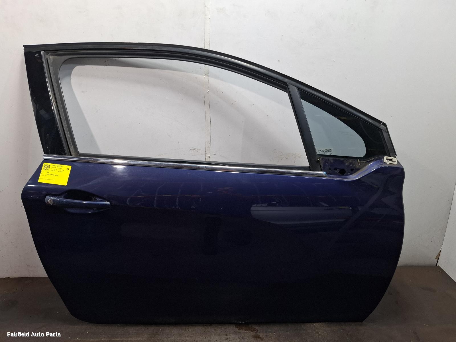 2012-2018 Peugeot 208 Right Front Door
