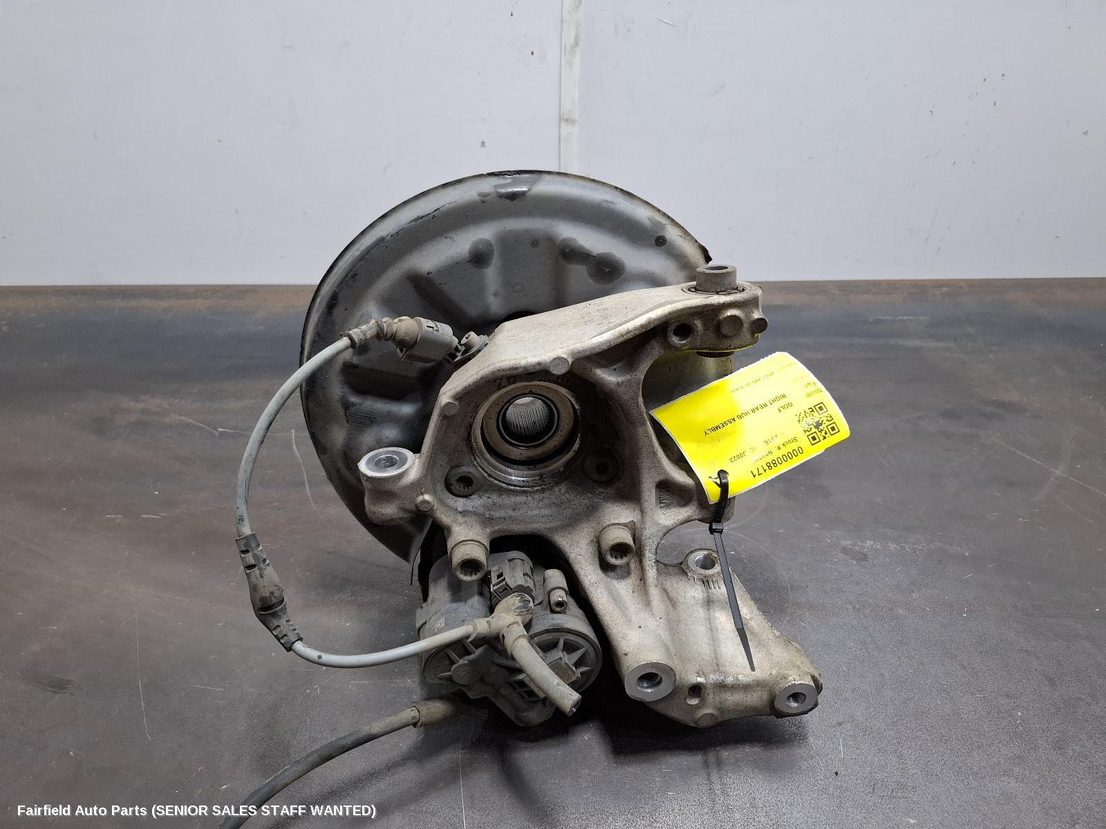 2016 Volkswagen Golf Right Rear Hub Assembly