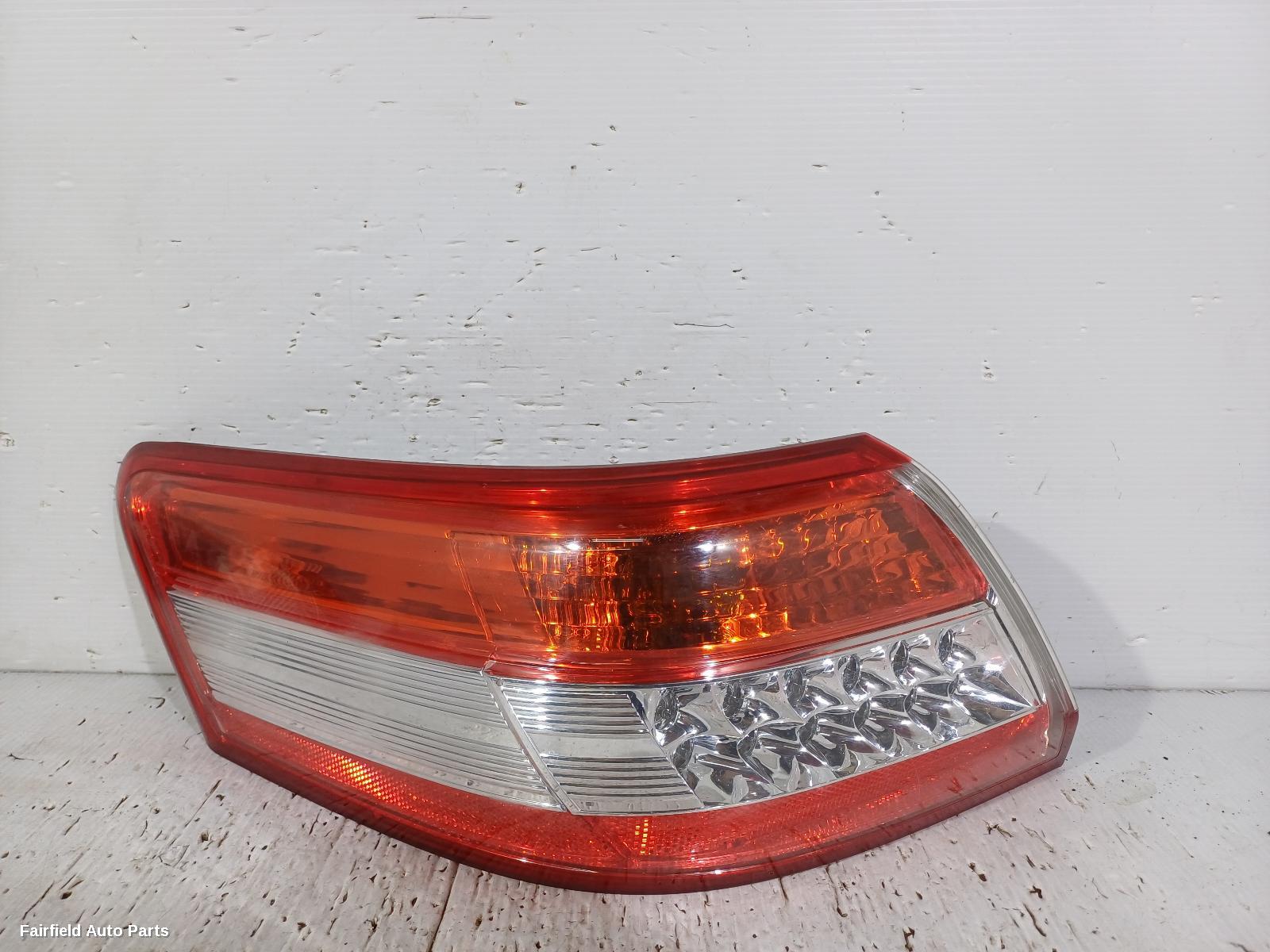 2009-2011 Toyota Camry Left Taillight