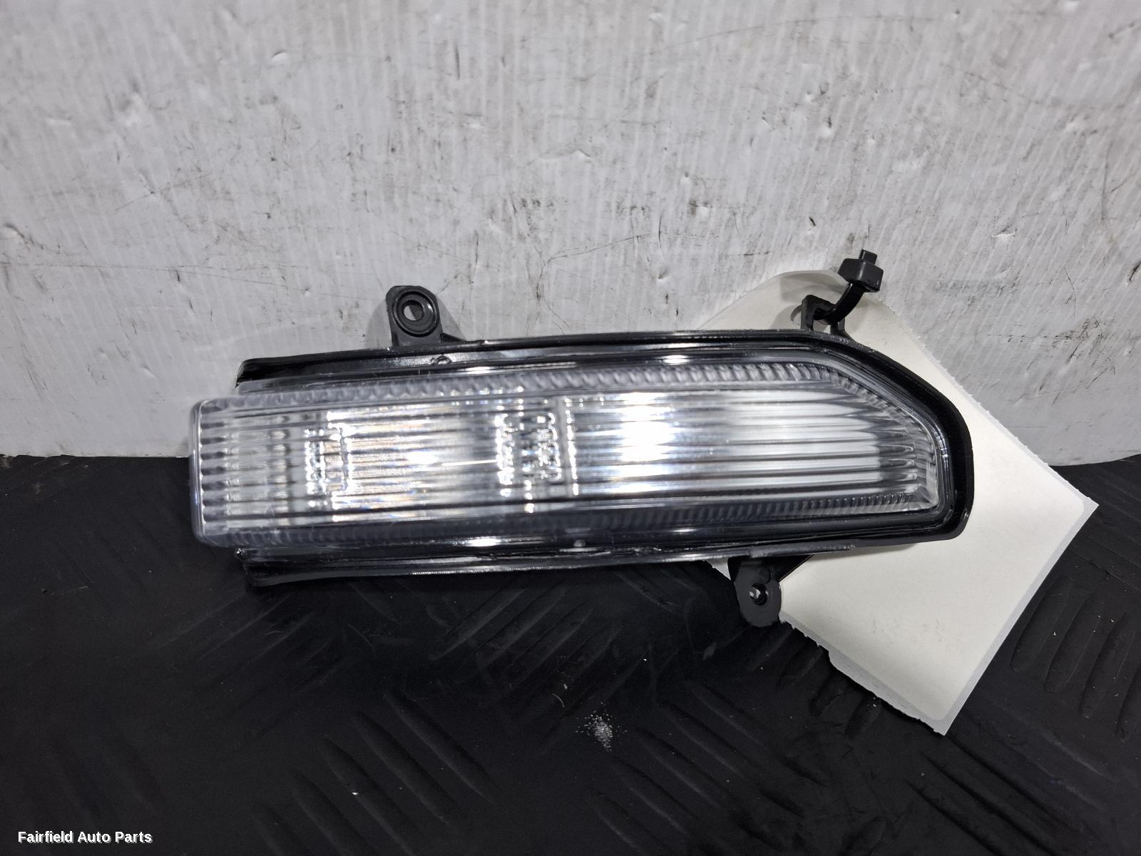 2020-2026 Ldv Deliver 9 Right Door Mirror