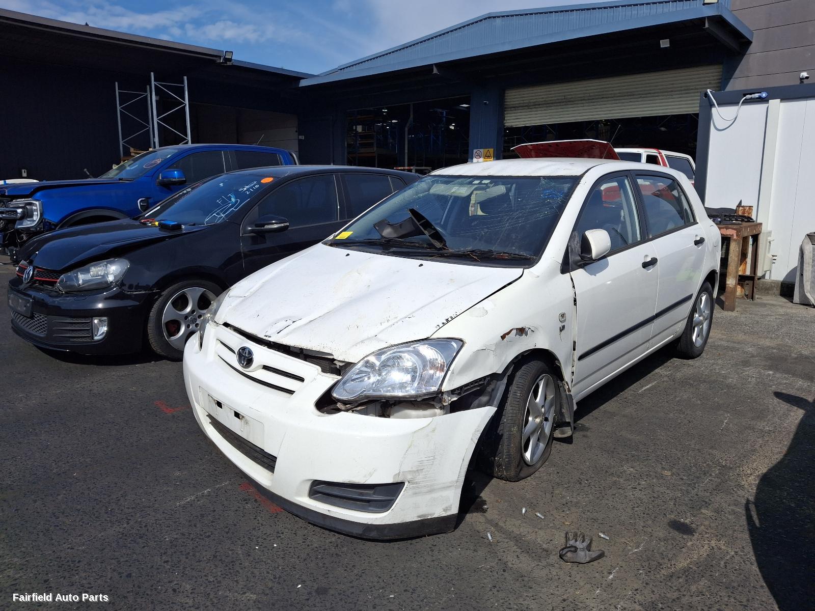 2004 Toyota Corolla Right Taillight
