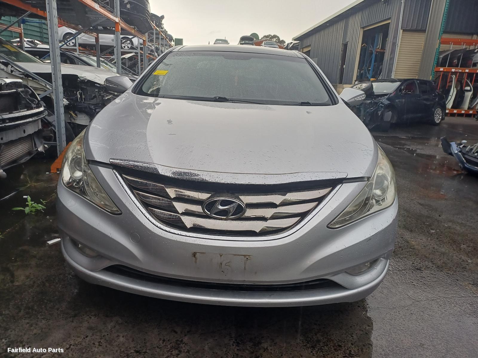 2011 Hyundai I45 Left Front Window Reg Motor