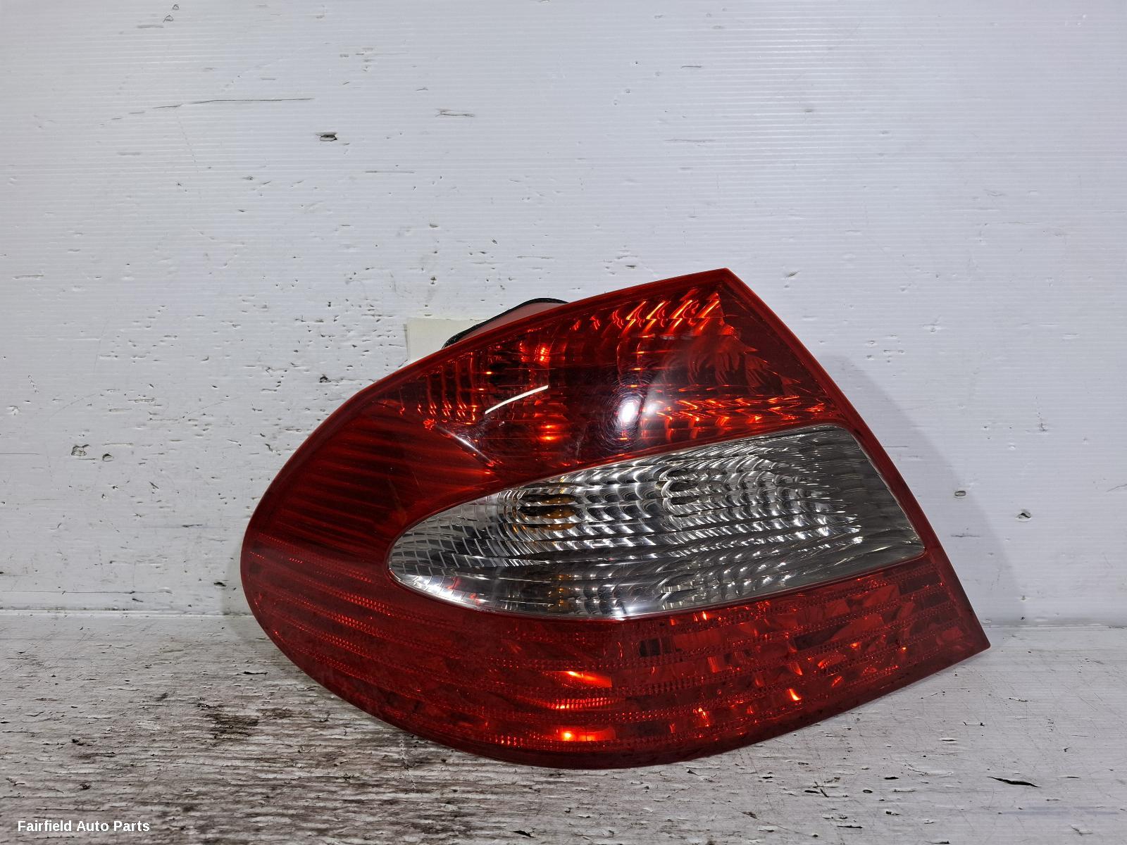 2005-2009 Mercedes Clk Left Taillight