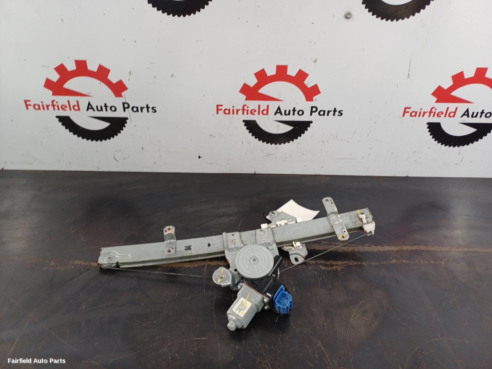 2012-2017 Nissan Pulsar Right Front Window Reg Motor