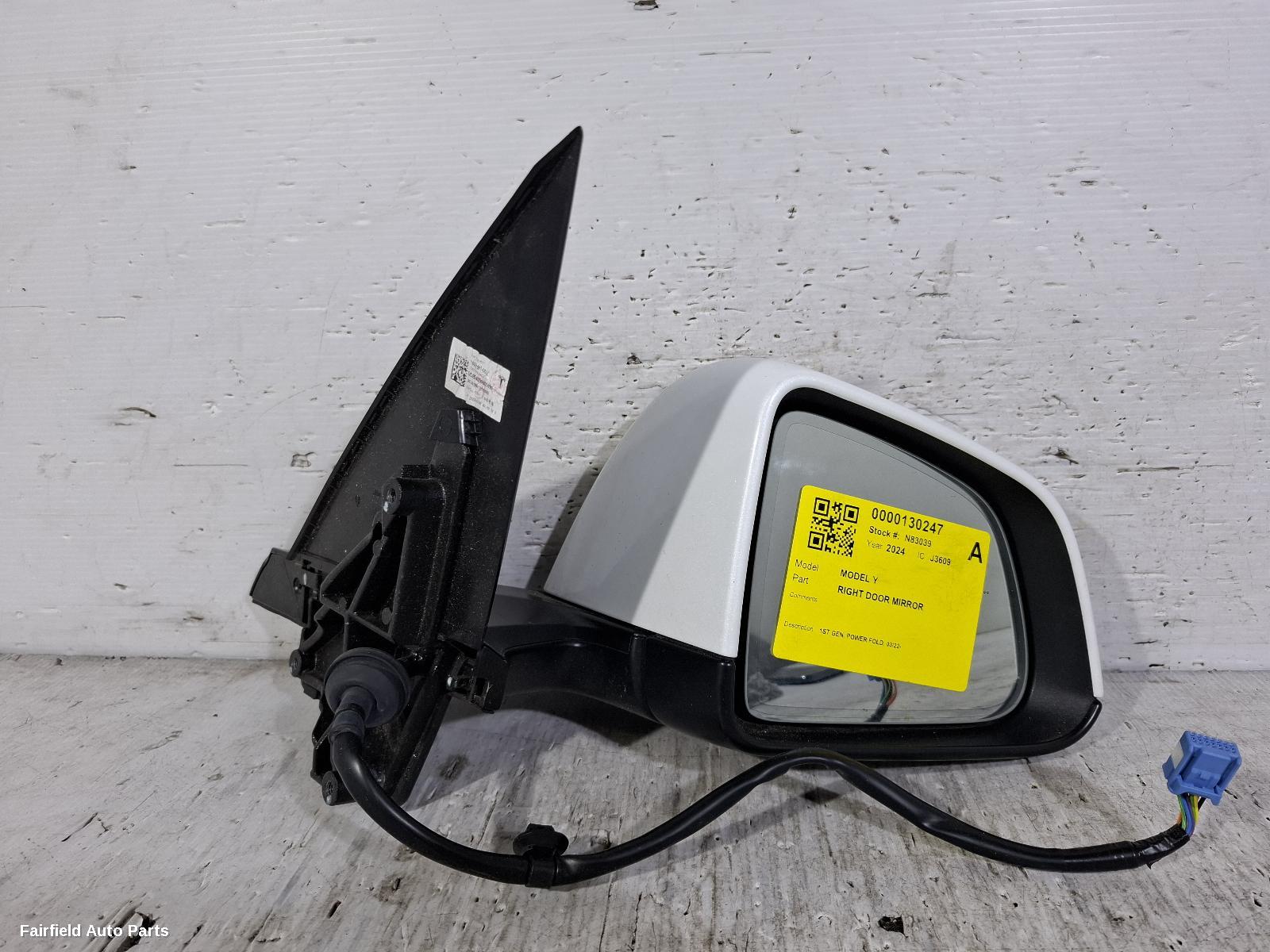 2022-2026 Tesla Model Y Right Door Mirror