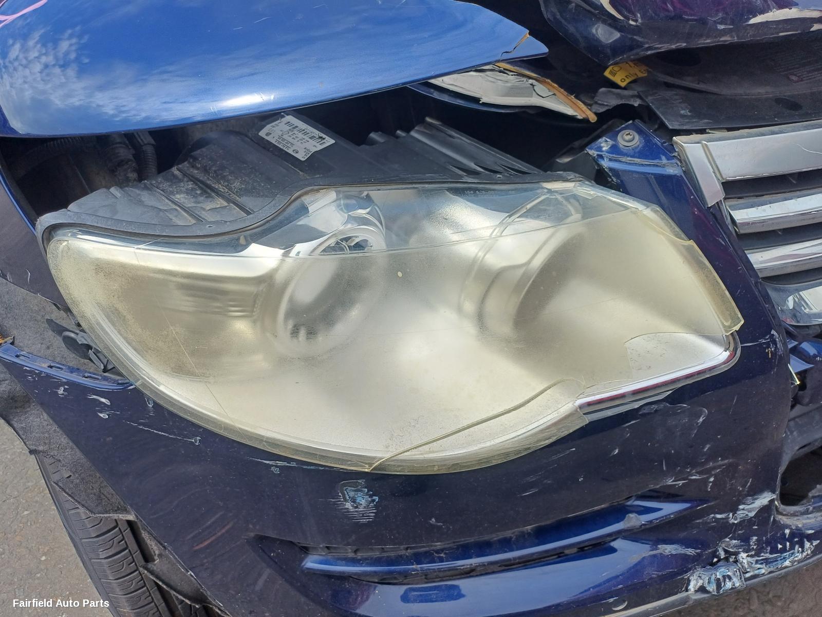 2008 Volkswagen Touareg Right Taillight