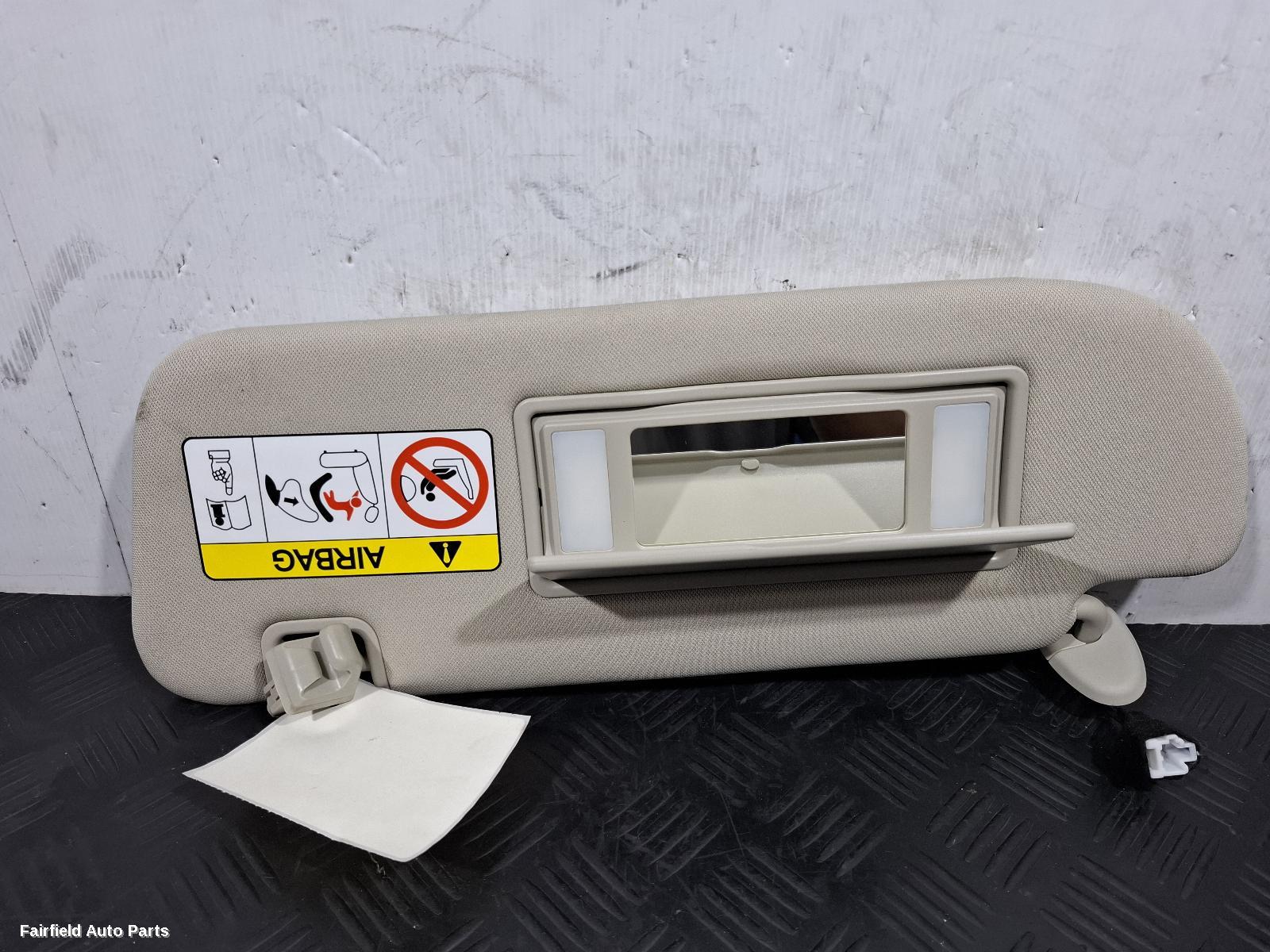 2017-2025 Ldv D90 Sunvisor