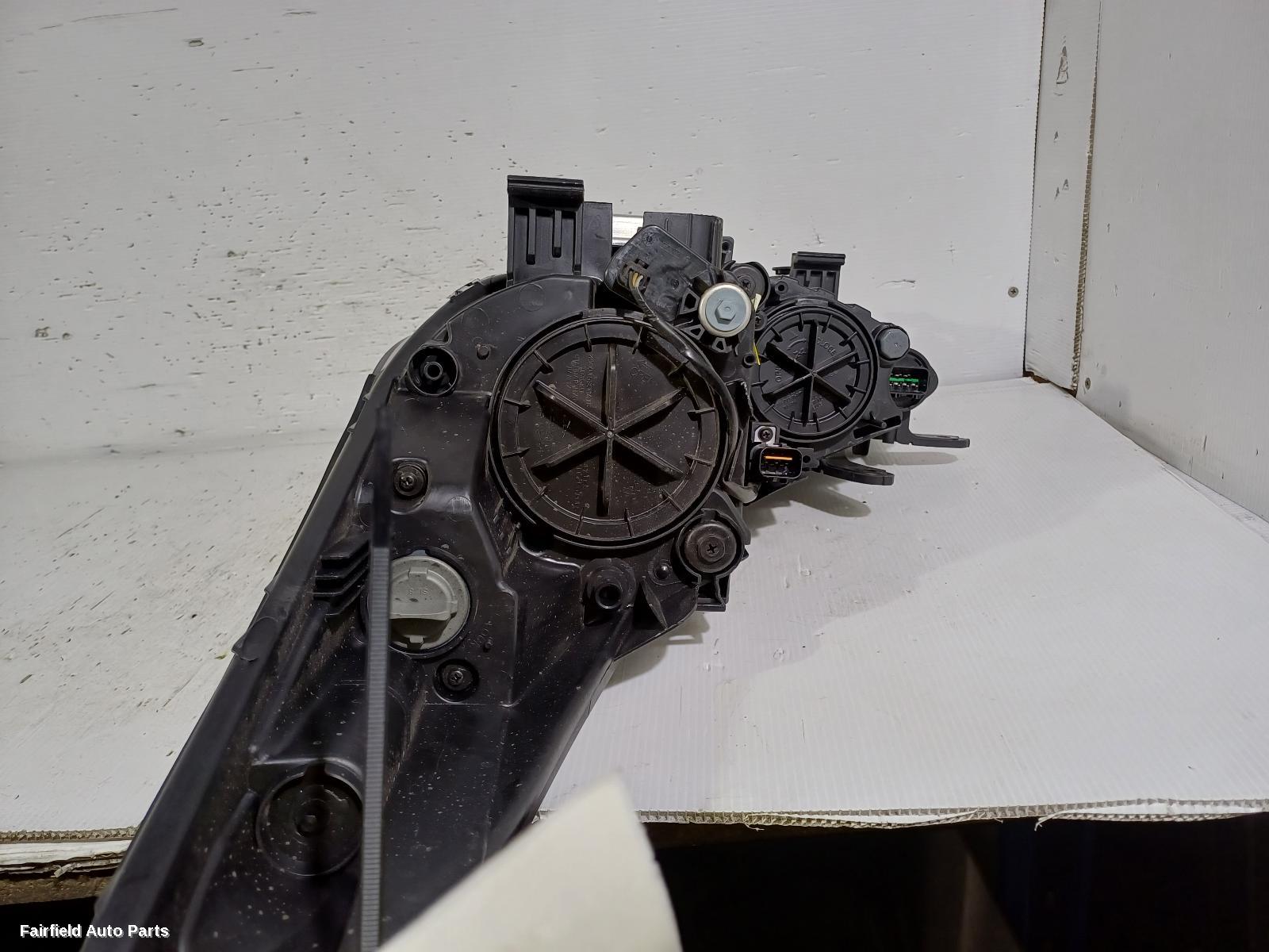 2012-2017 Hyundai I30 Right Headlamp