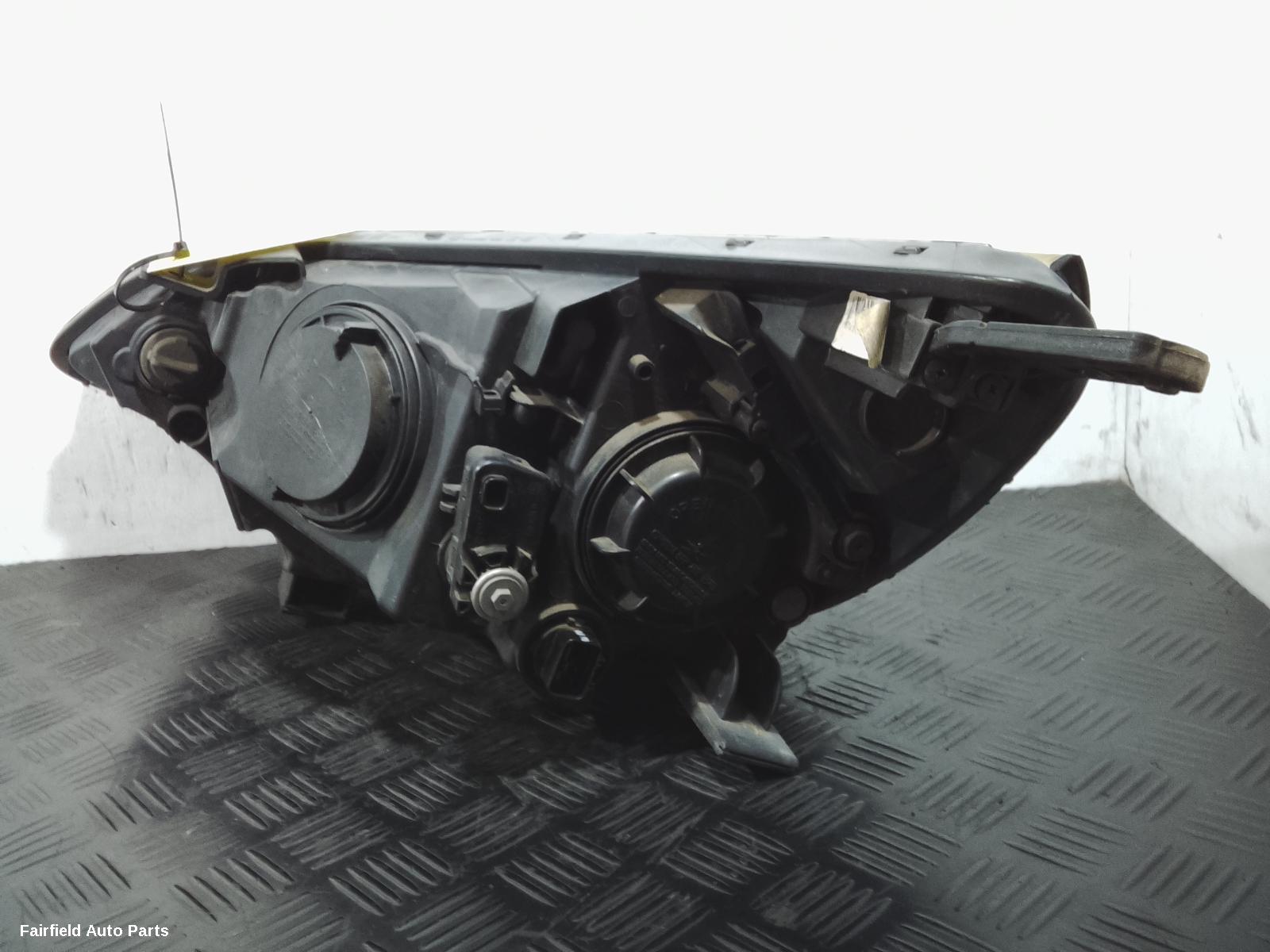 2011-2016 Kia Rio Right Headlamp