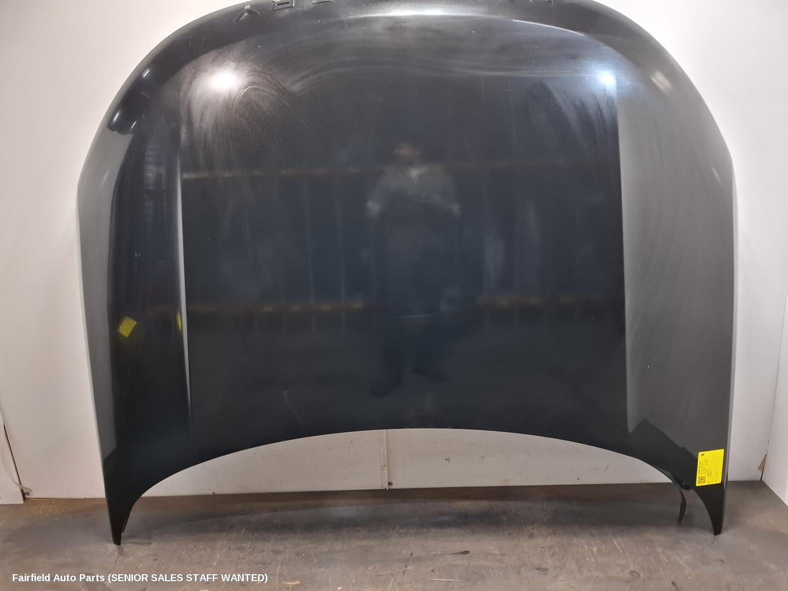 2018 Land Rover Discovery Bonnet