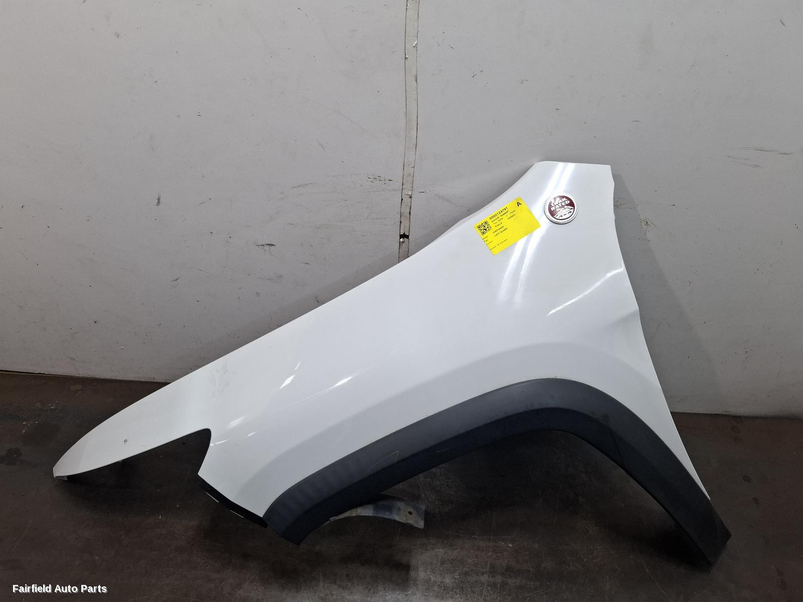2014-2018 Jeep Cherokee Left Guard