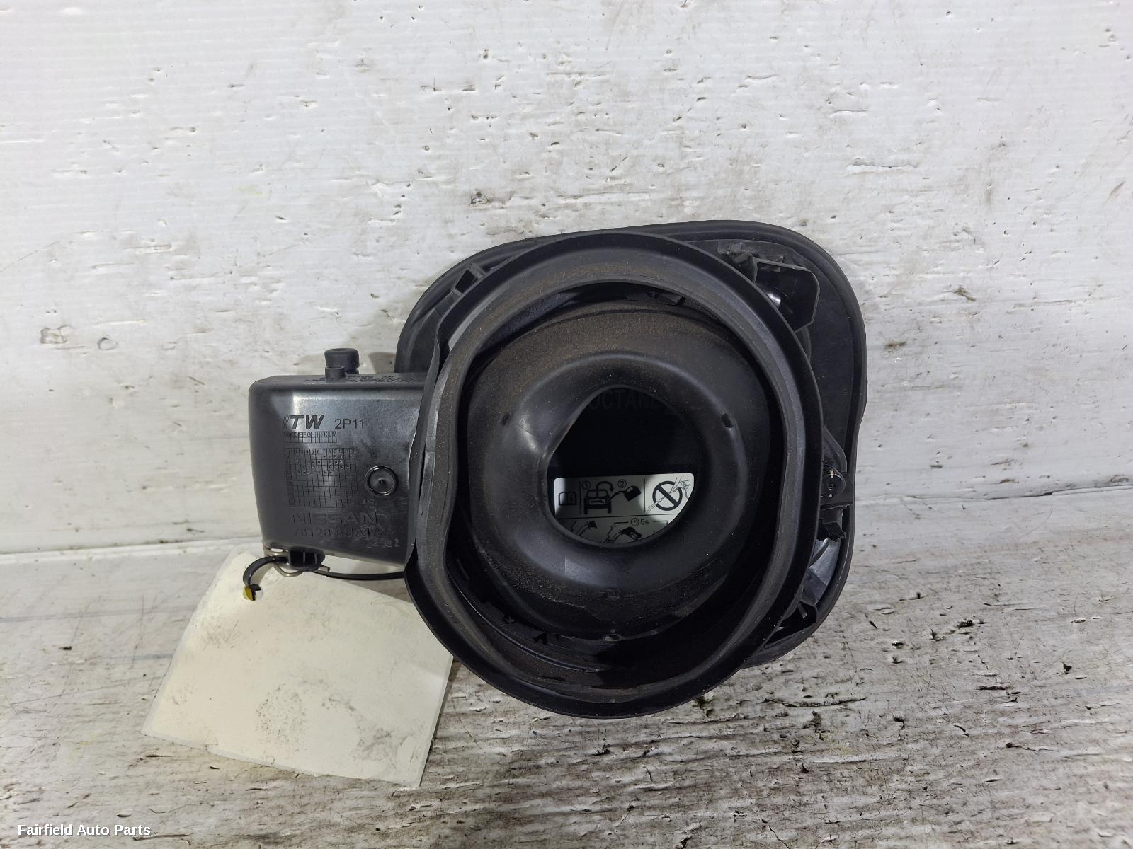 2022-2025 Nissan Qashqai Fuel Door Filler