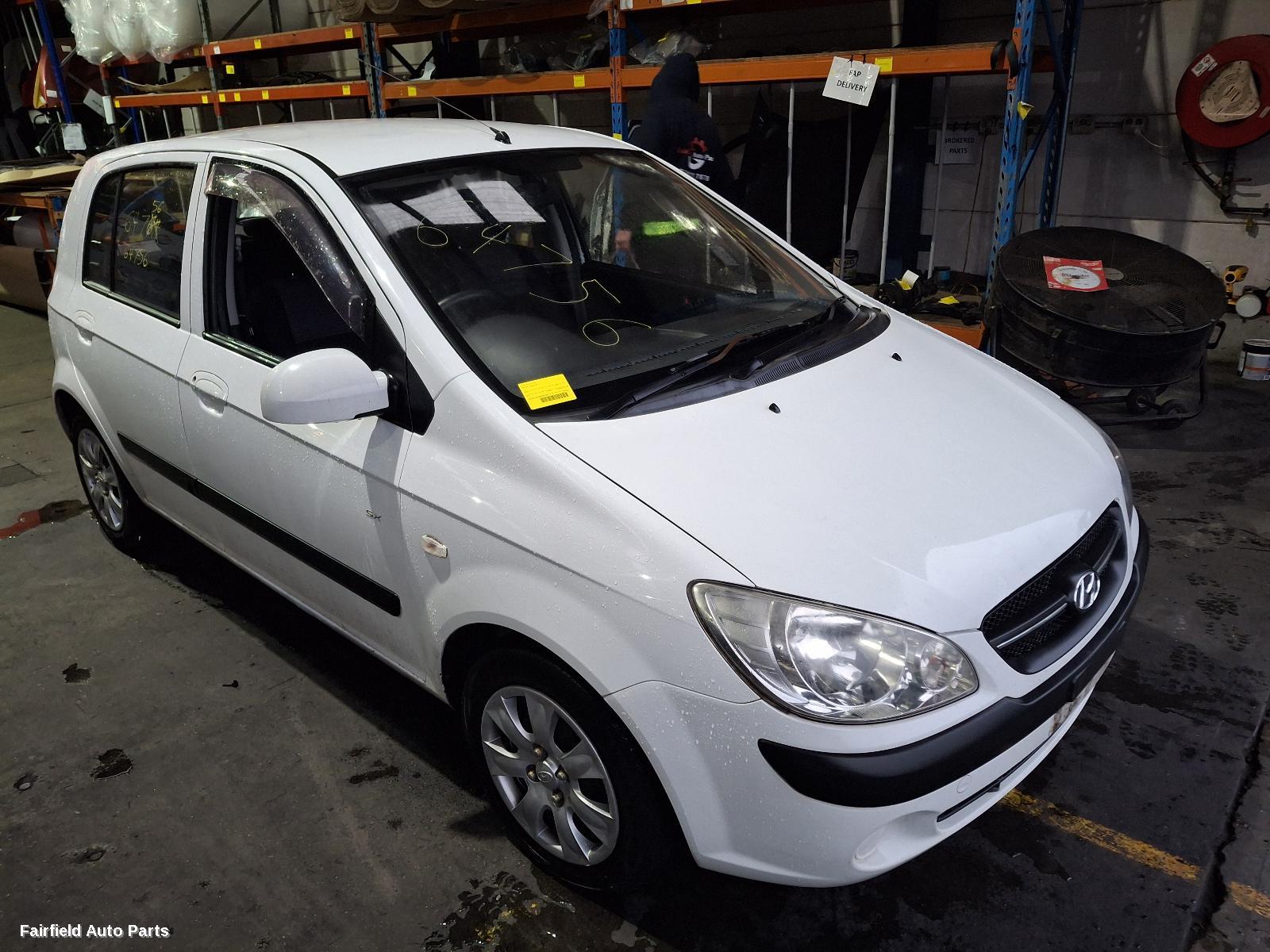 2011 Hyundai Getz Glove Box