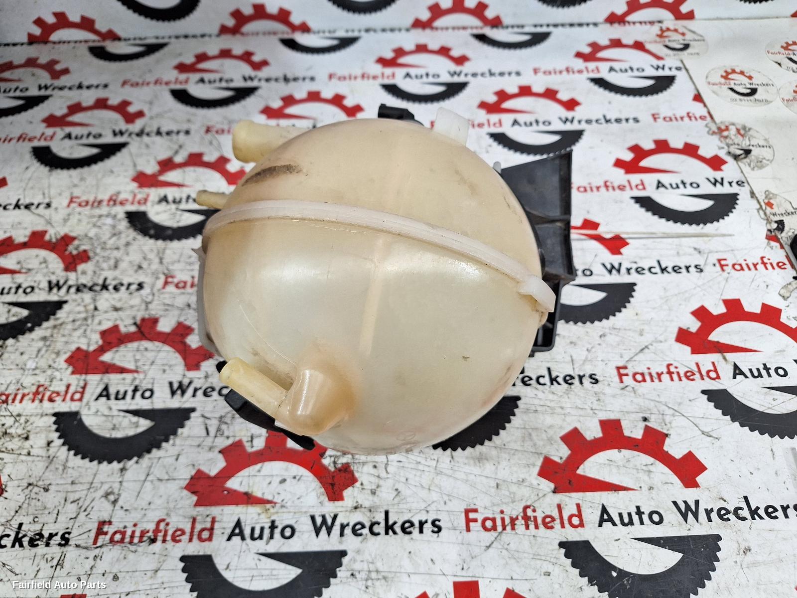 2004-2015 Mercedes Vito Overflow Bottle