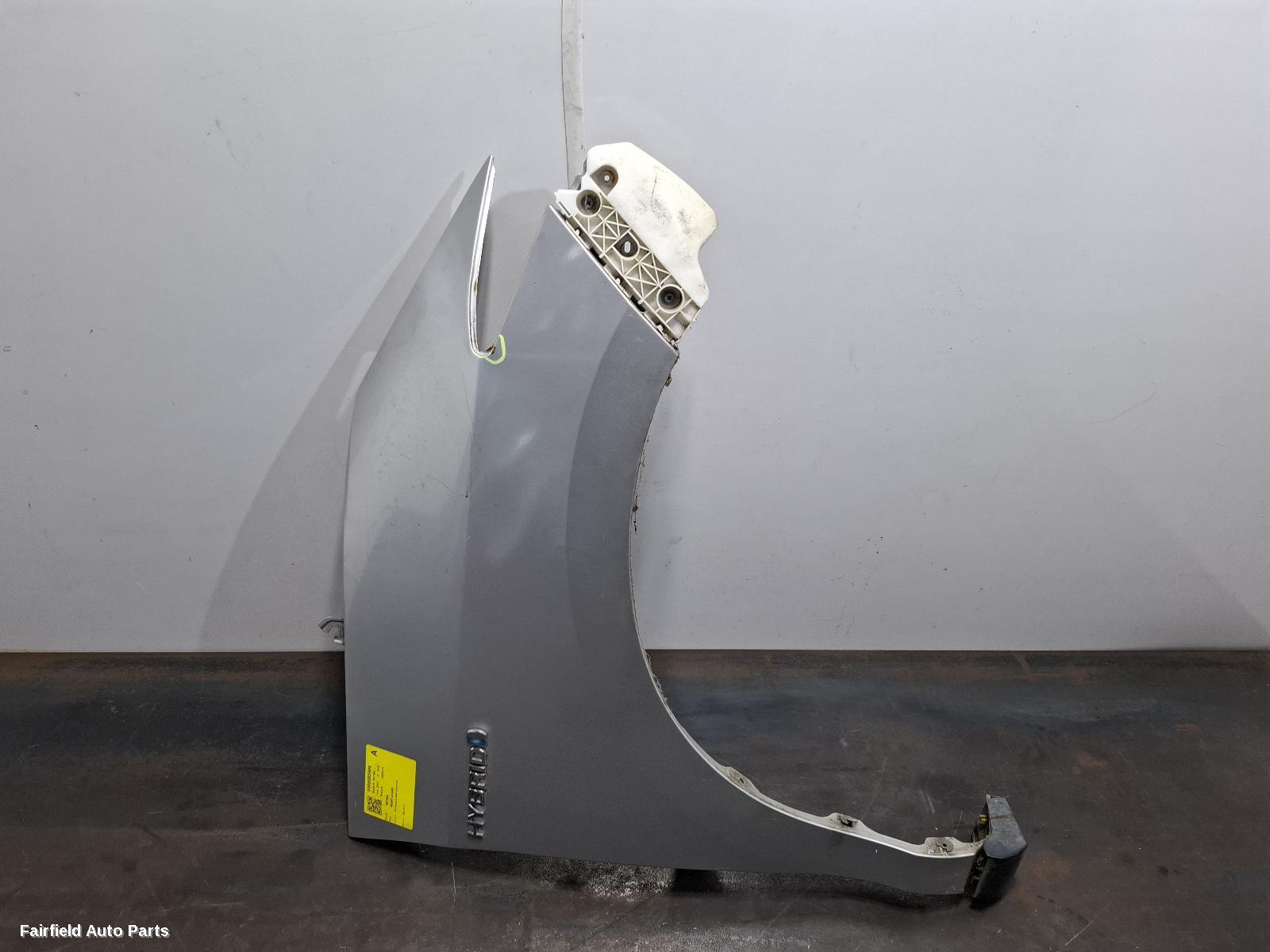 2005-2019 Toyota Estima Right Guard