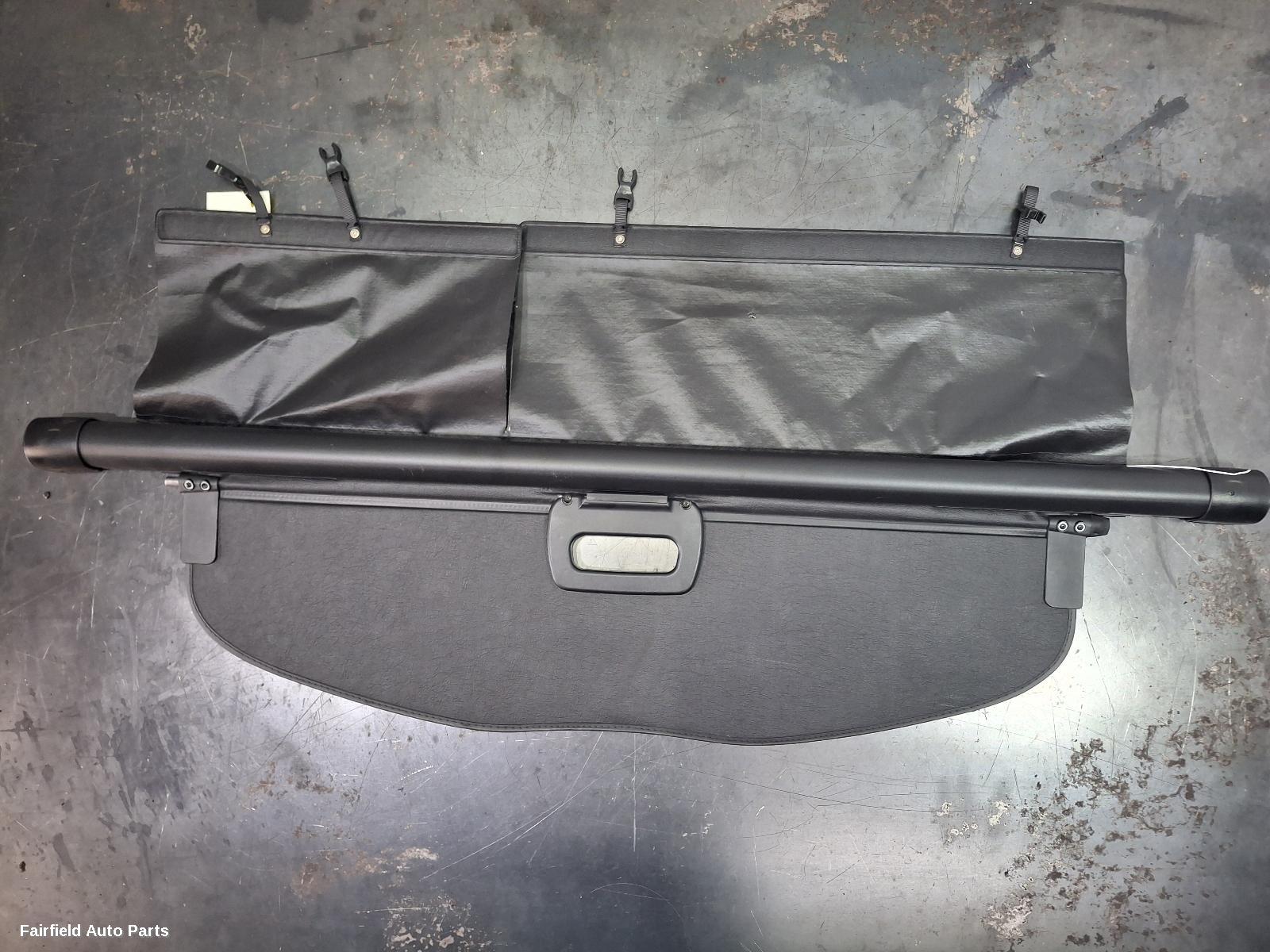 2014-2022 Jeep Cherokee Parcel Shelf Cargo Blind