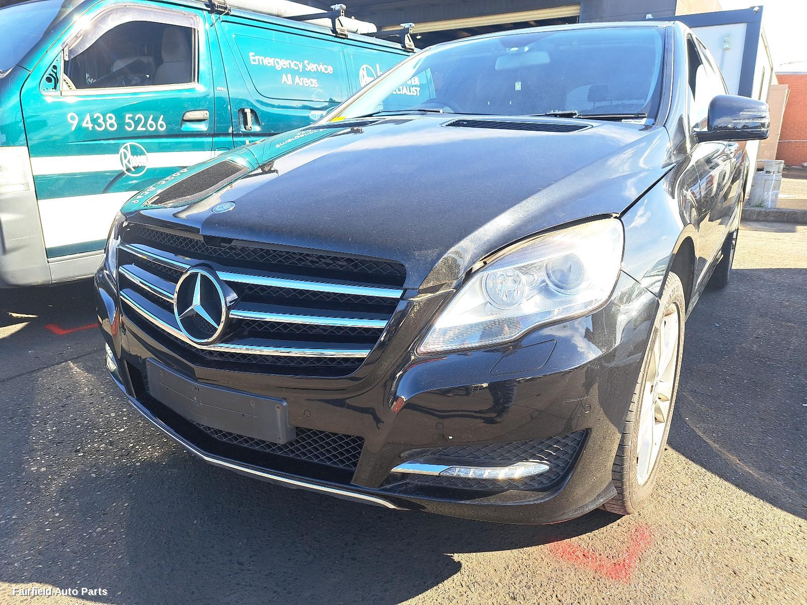 2010 Mercedes R Class Right Door Mirror