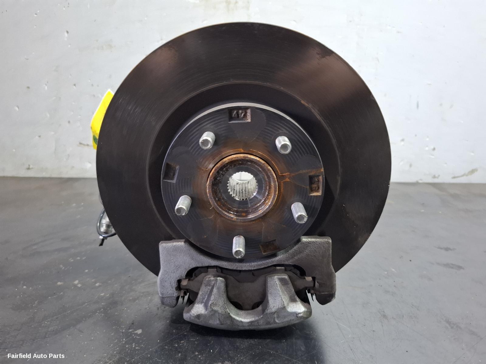 2010-2024 Mitsubishi Asx Left Front Hub Assembly