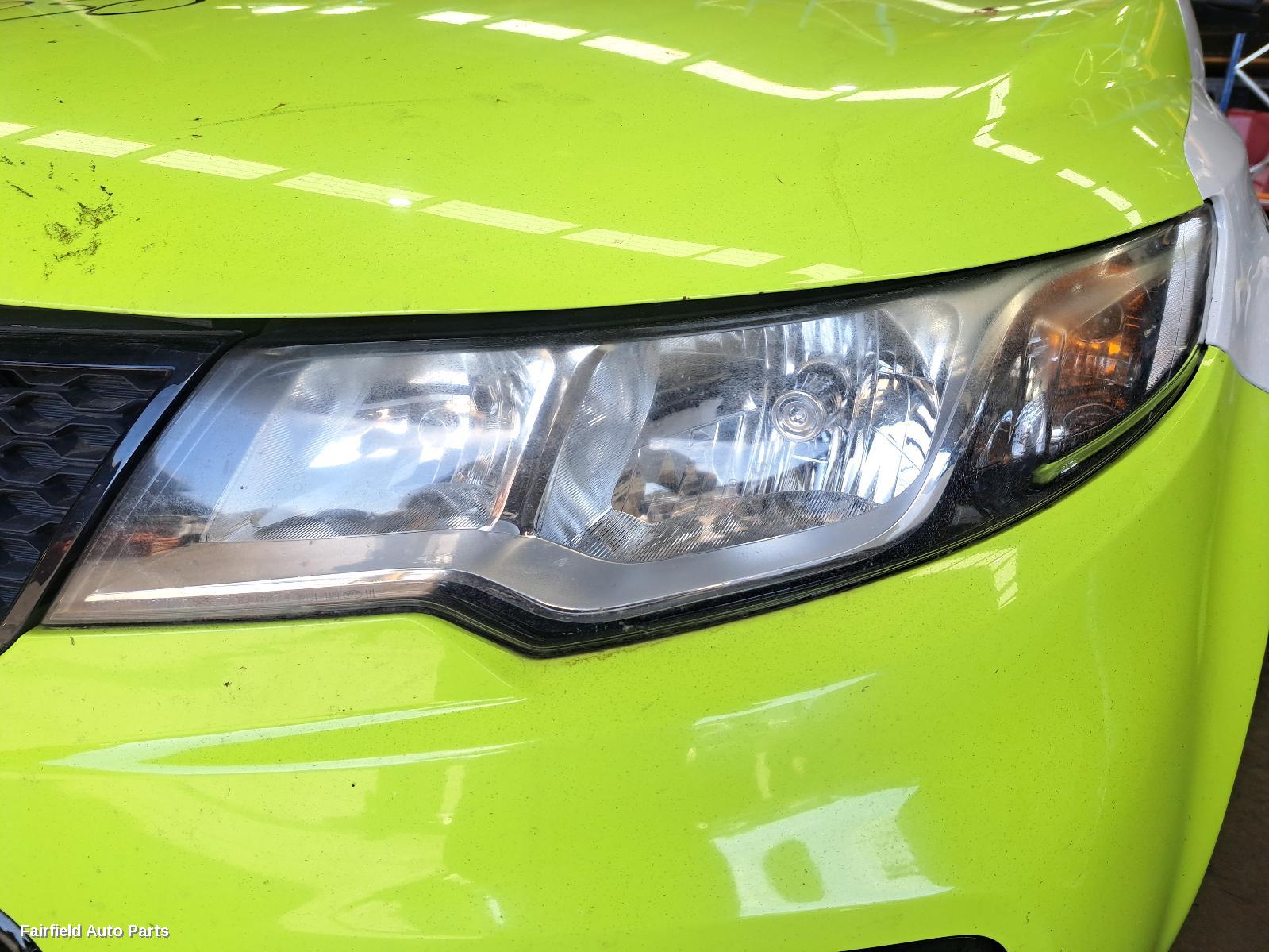 2011 Kia Cerato Right Taillight