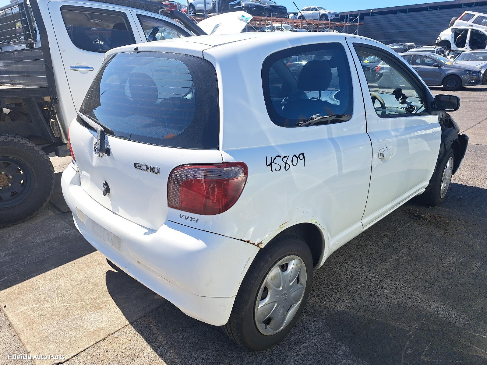 2002 Toyota Echo Right Taillight