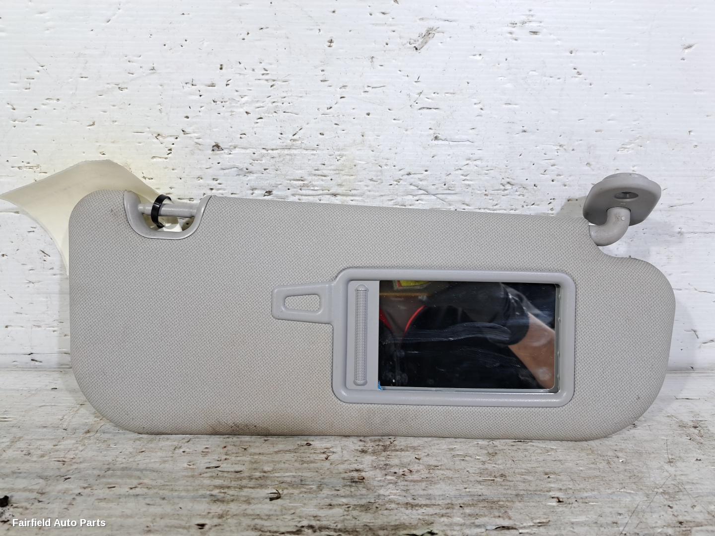 2012-2017 Hyundai I30 Sunvisor