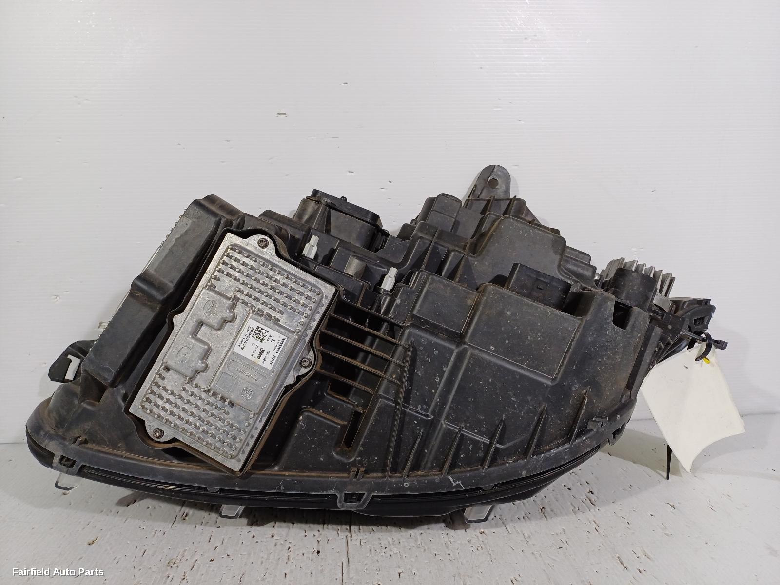 2015-2026 Volvo Xc90 Right Headlamp