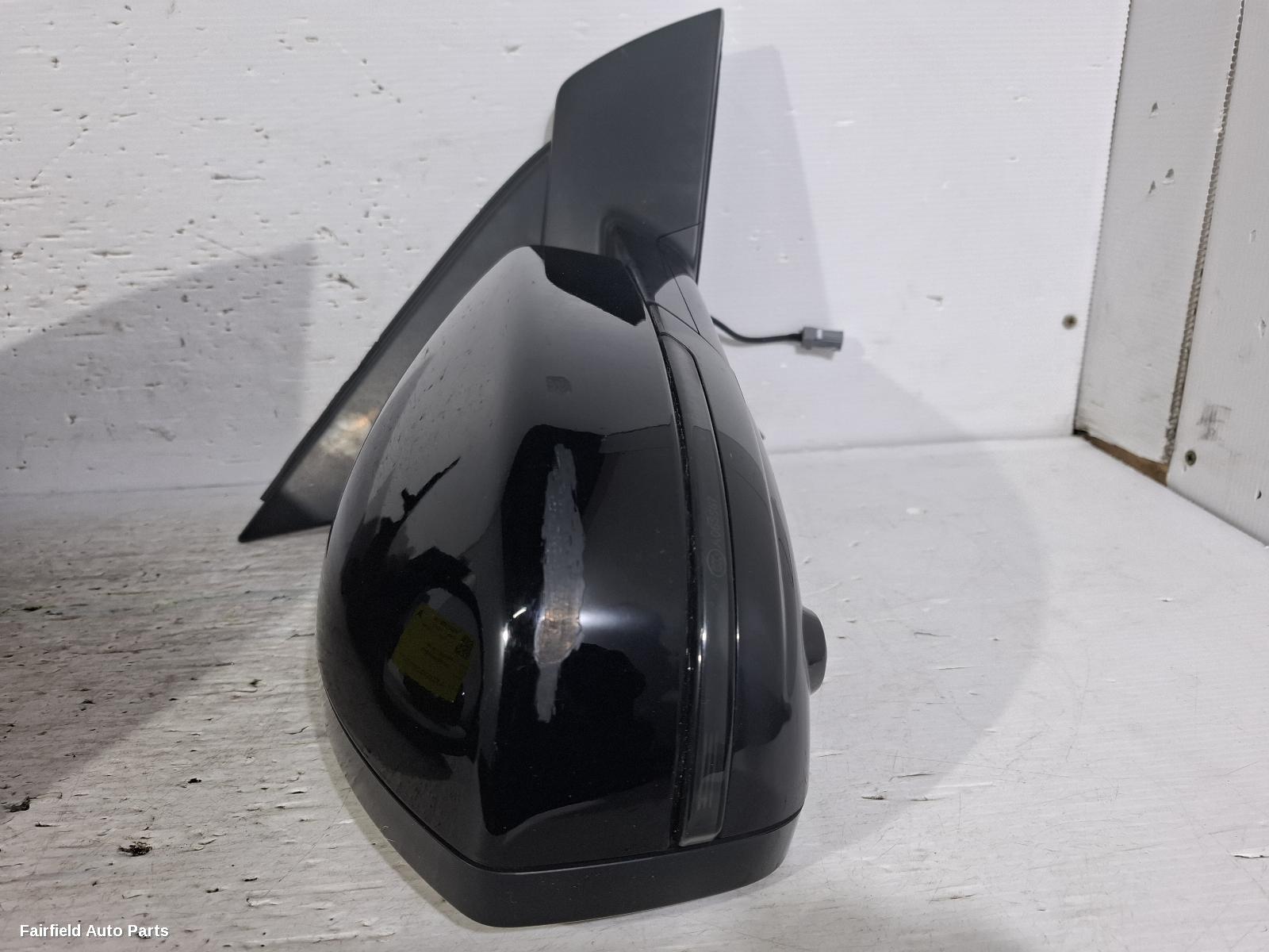 2015-2019 Land Rover Discovery Sport Right Door Mirror