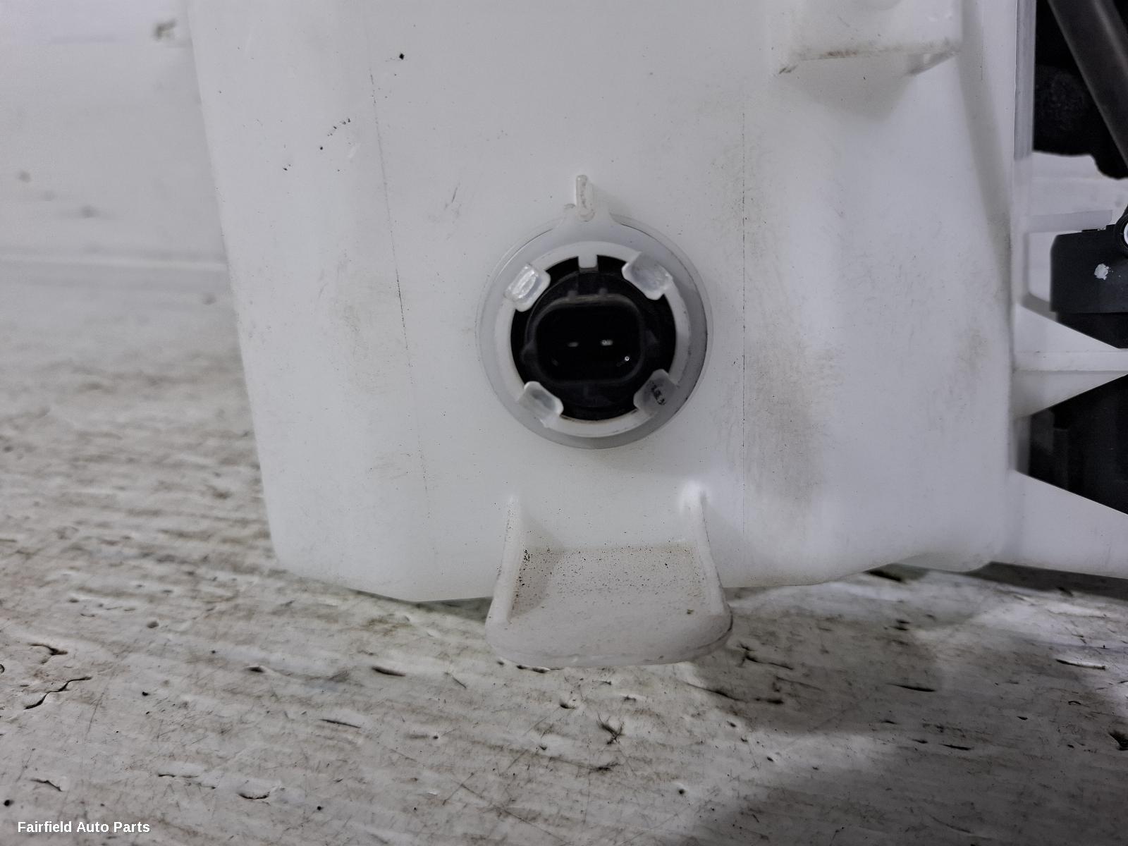 2021-2026 Hyundai I30 Washer Bottle