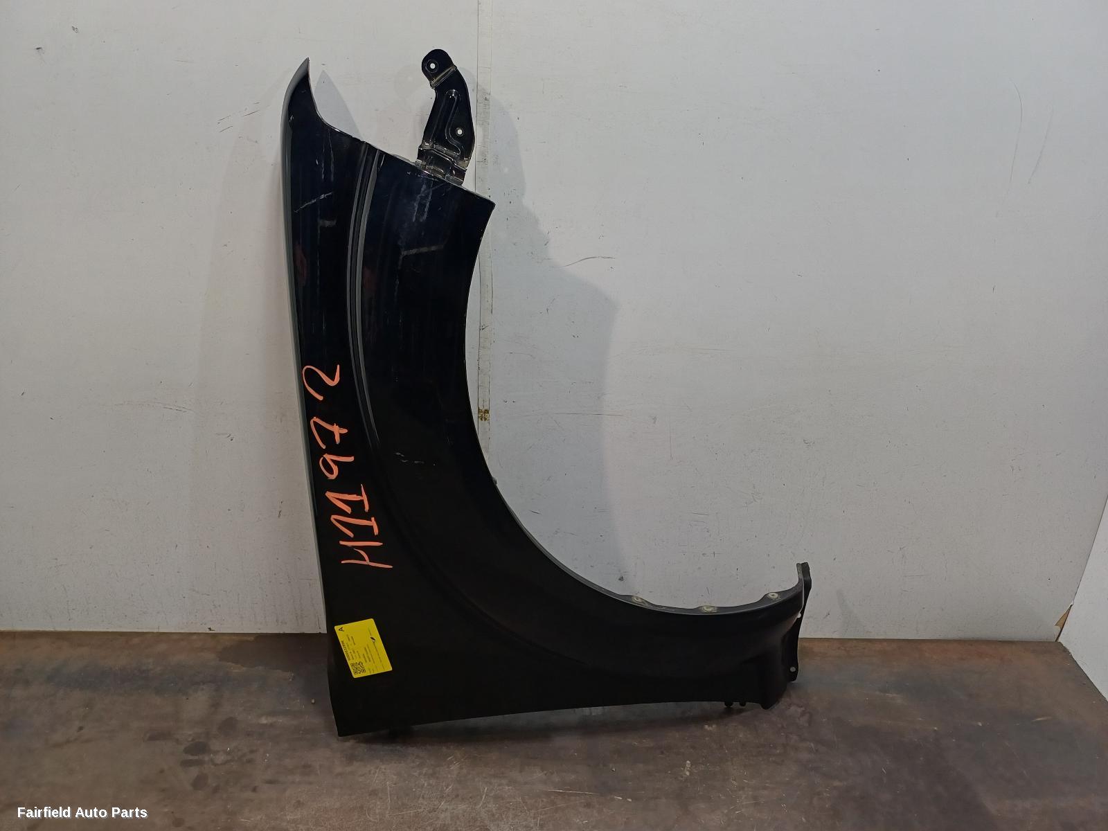 2005-2015 Nissan Navara Right Guard