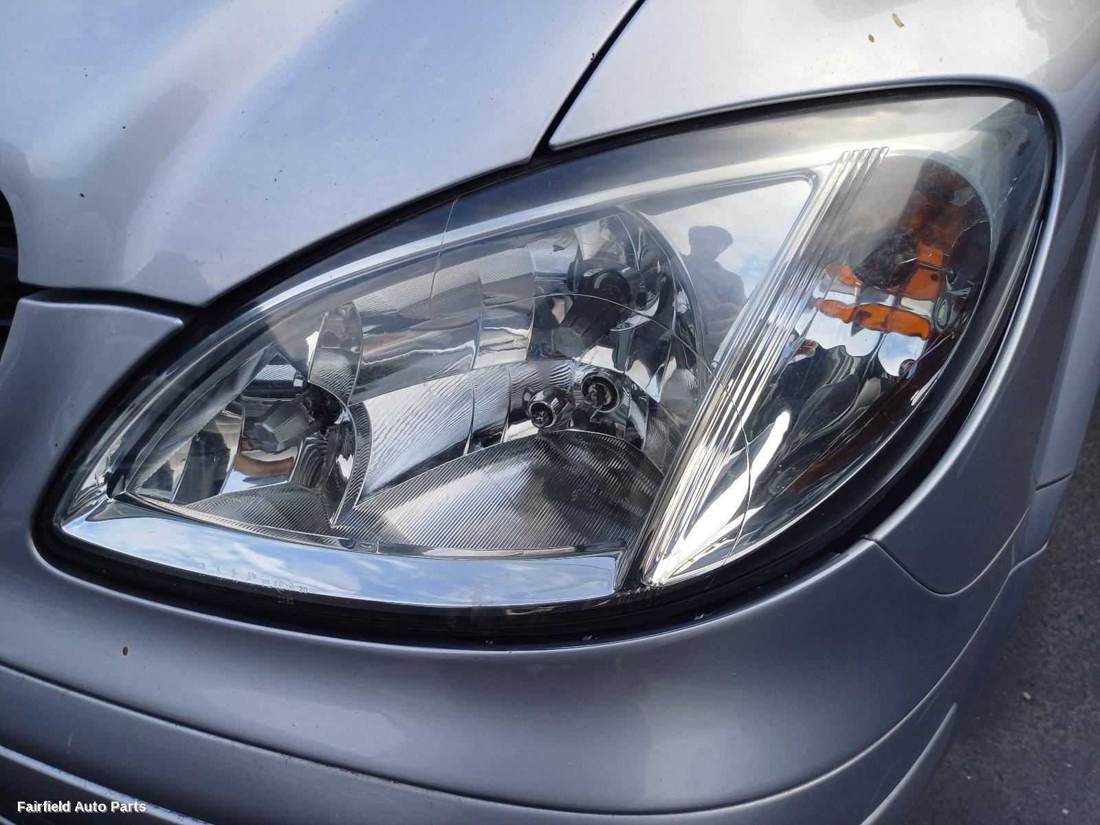 2009 Mercedes Vito Bonnet