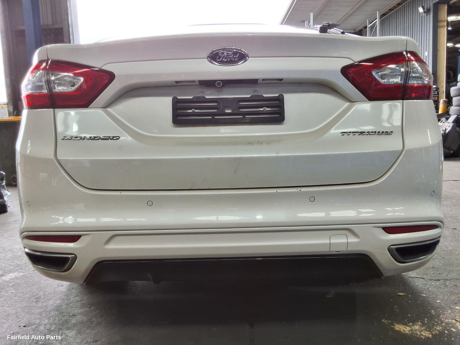 2014-2020 Ford Mondeo Washer Bottle