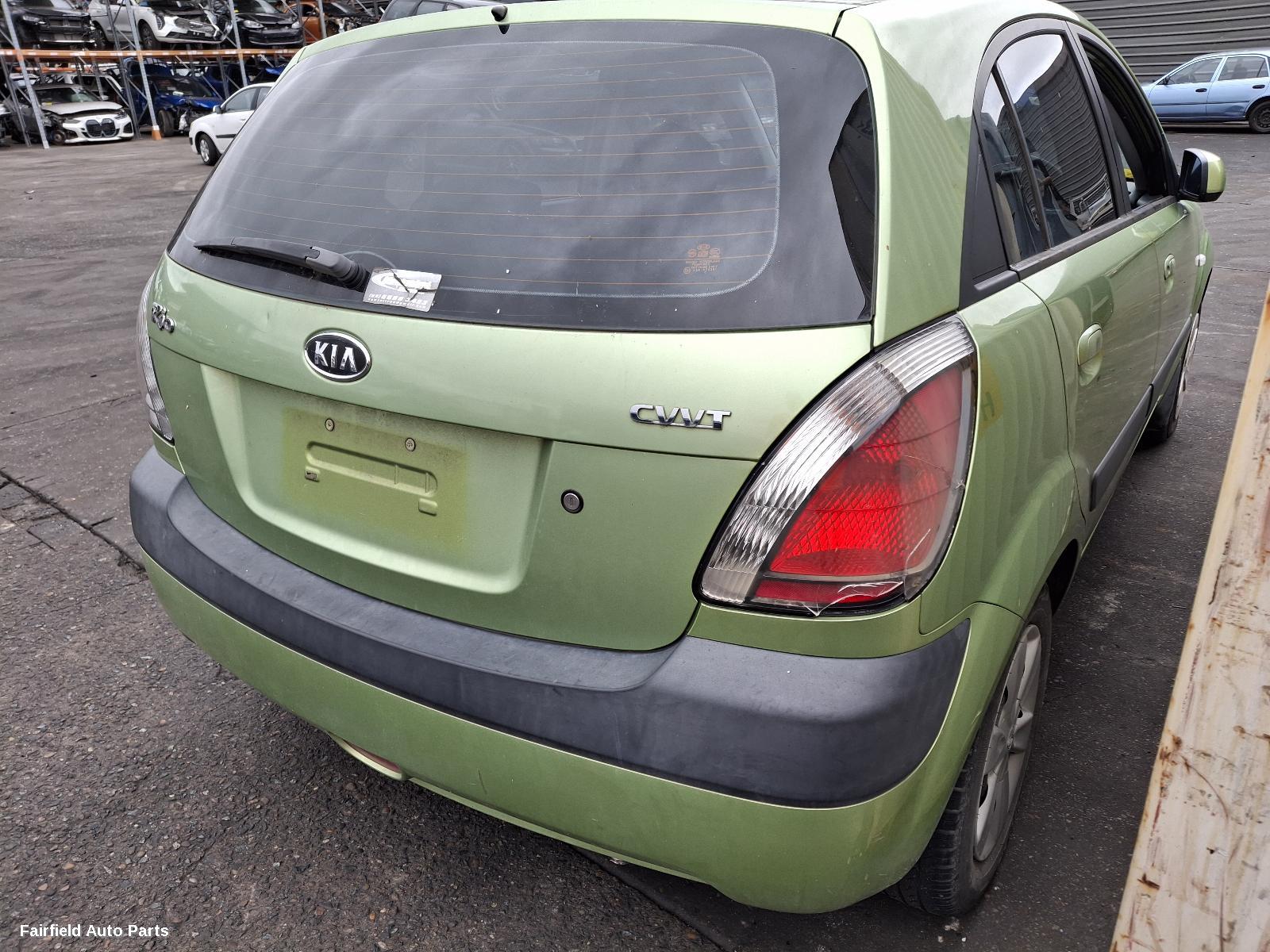 2007 Kia Rio Left Front Door