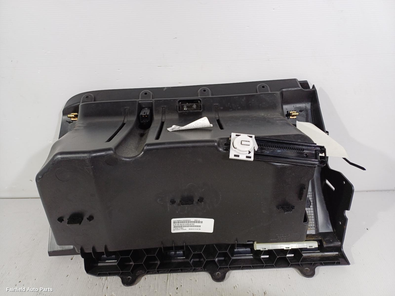 2011-2021 Chrysler 300c Glove Box
