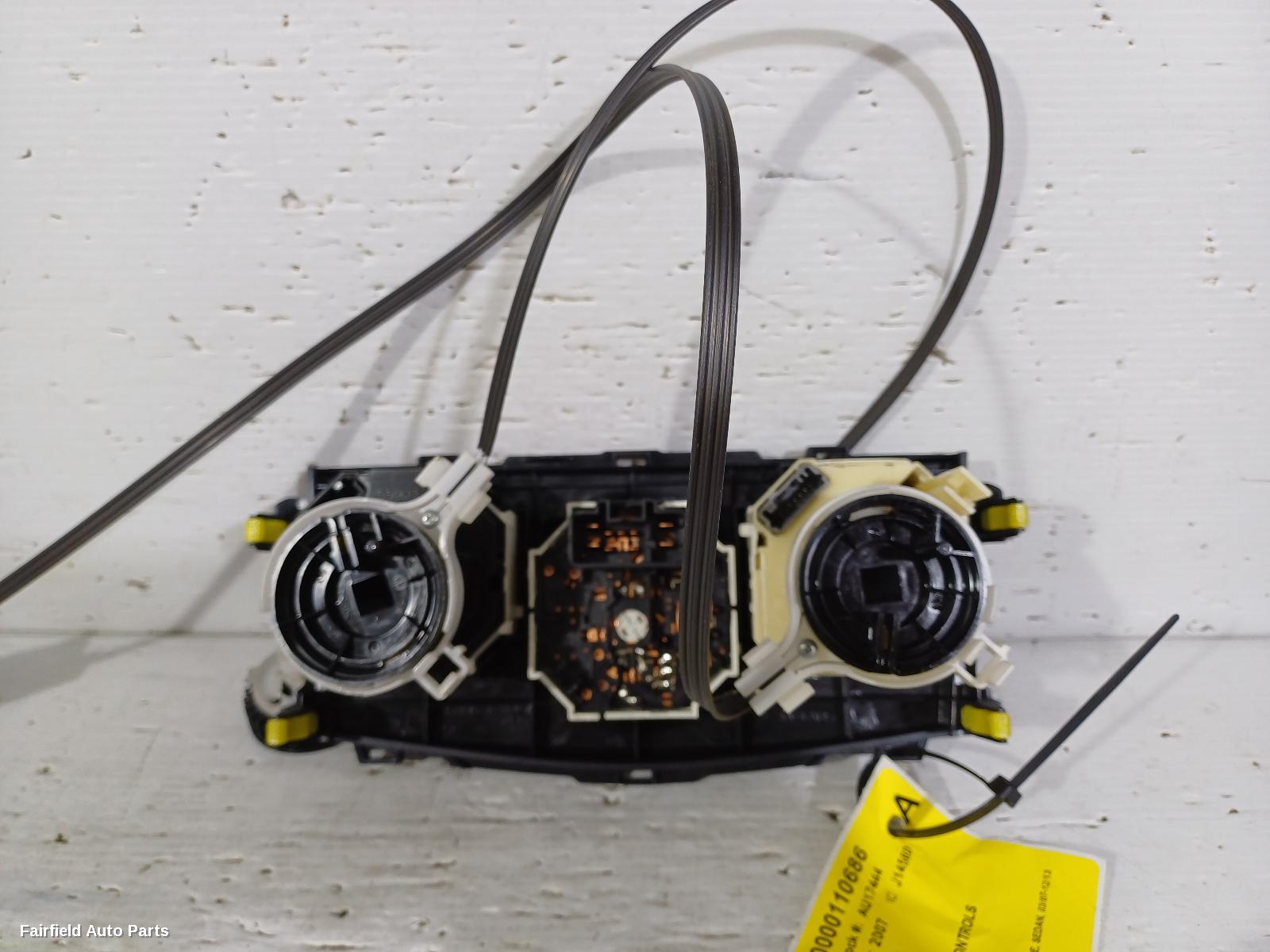 2007-2013 Toyota Corolla Heater Ac Controls