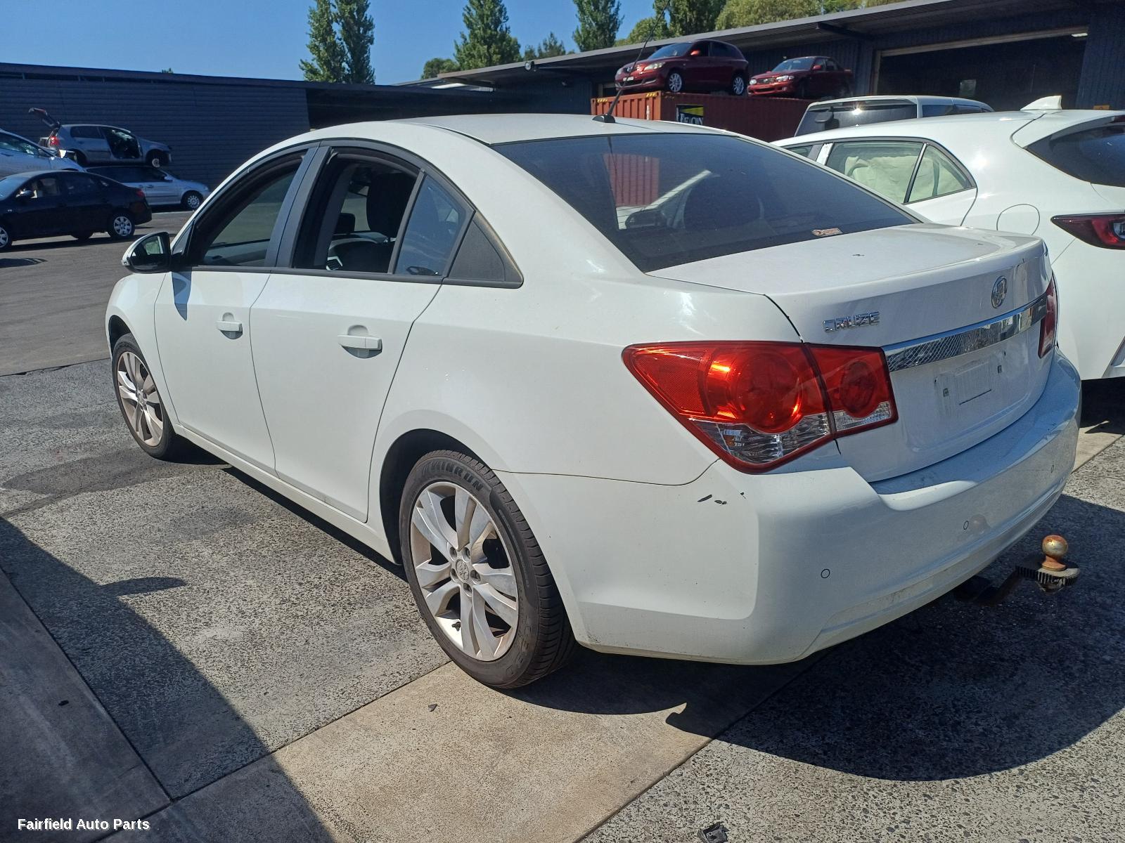2015 Holden Cruze Overflow Bottle