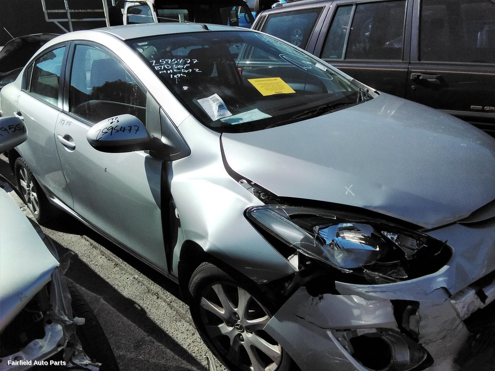 2010-2011 Mazda 2 Right Rear Door Sliding