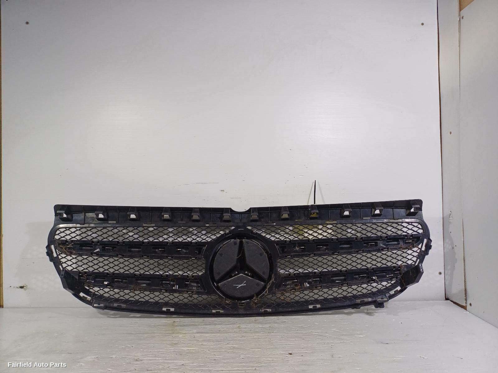 2011-2019 Mercedes B Class Grille