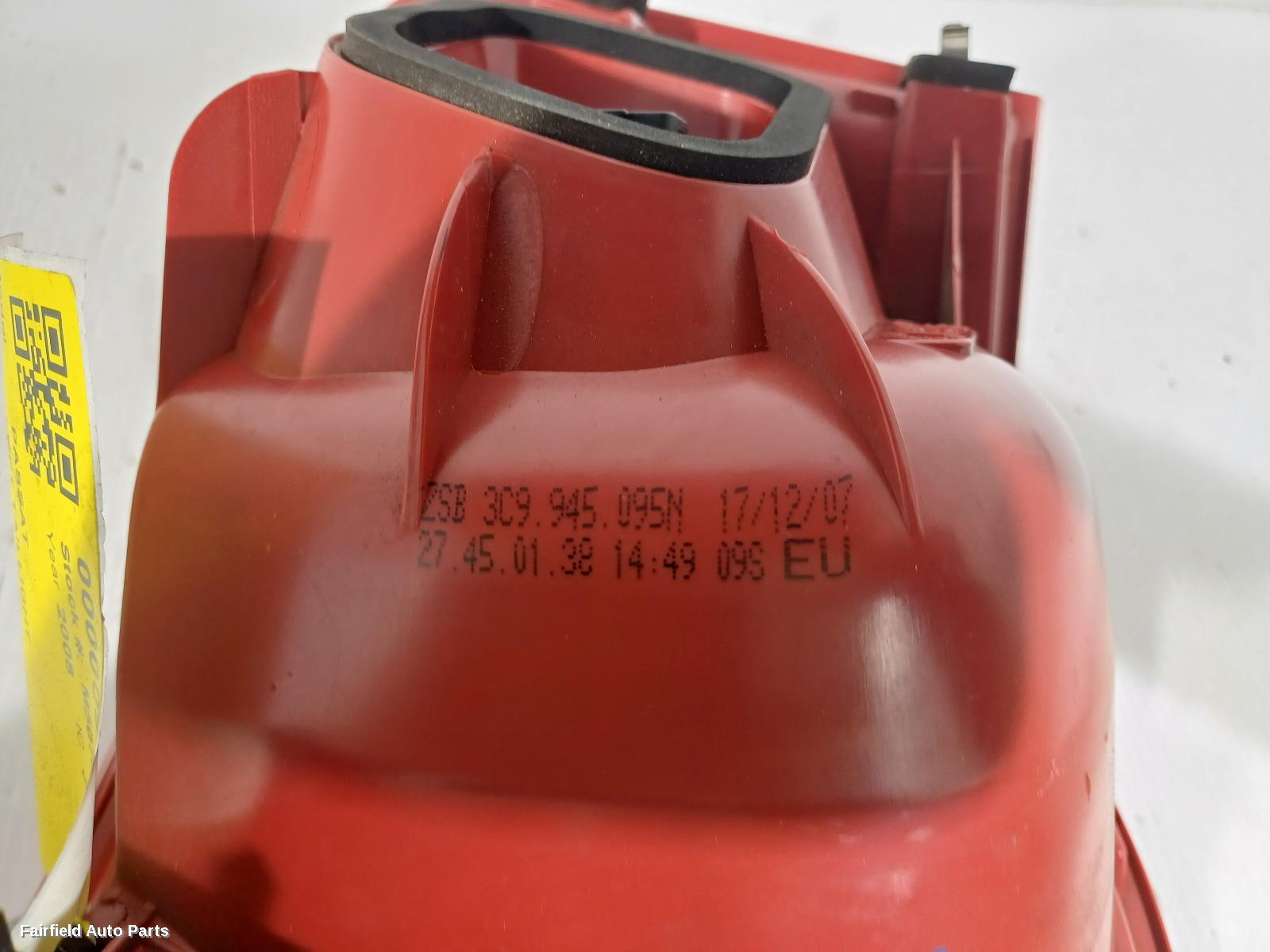 2006-2010 Volkswagen Passat Left Taillight