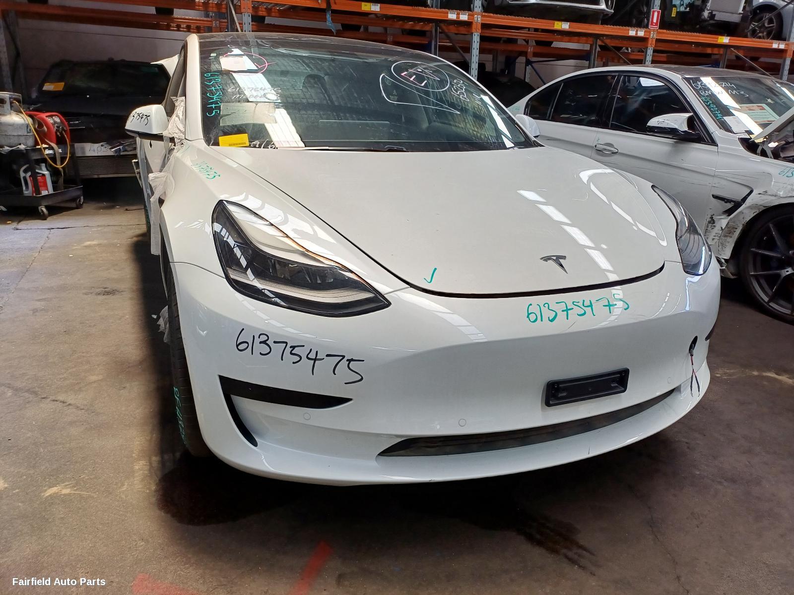 2021 Tesla Model 3 Right Front Hub Assembly