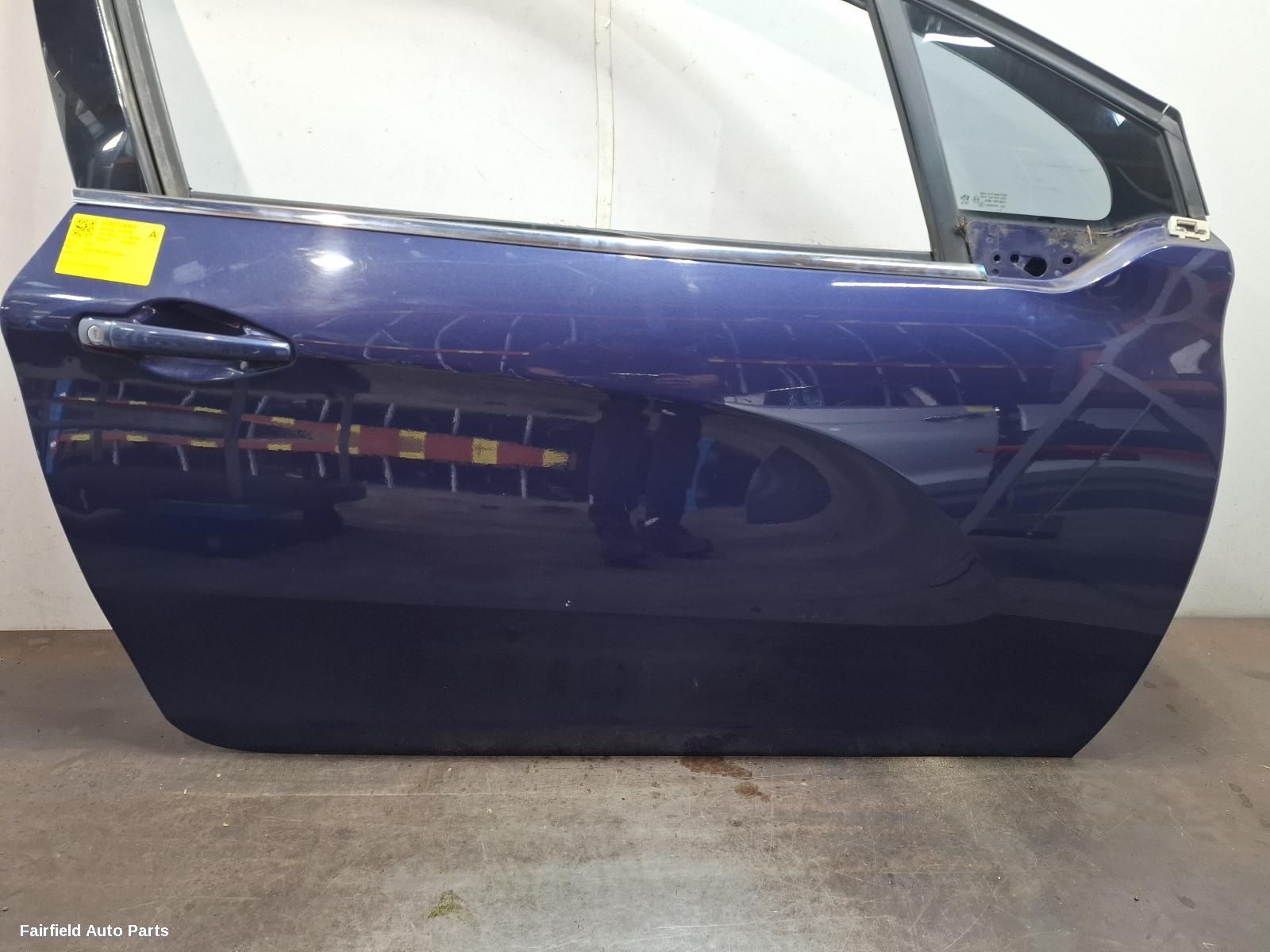 2012-2018 Peugeot 208 Right Front Door