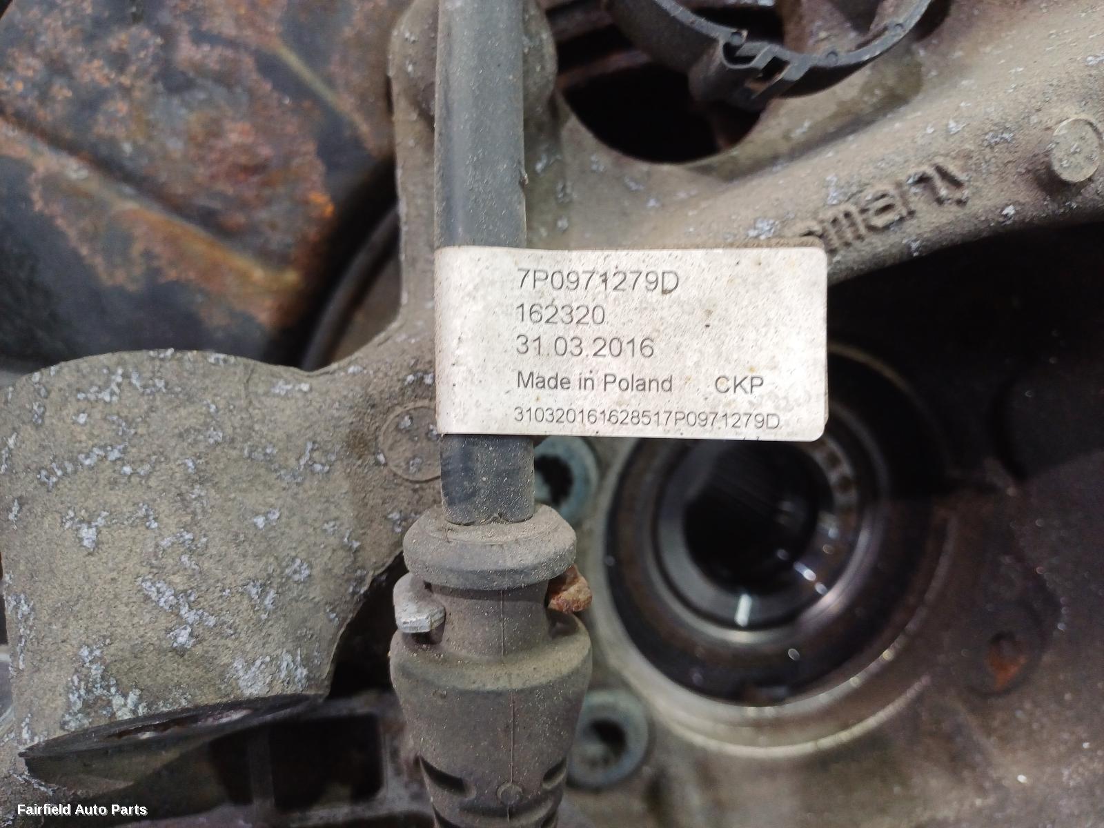 2014-2018 Porsche Cayenne Right Rear Hub Assembly