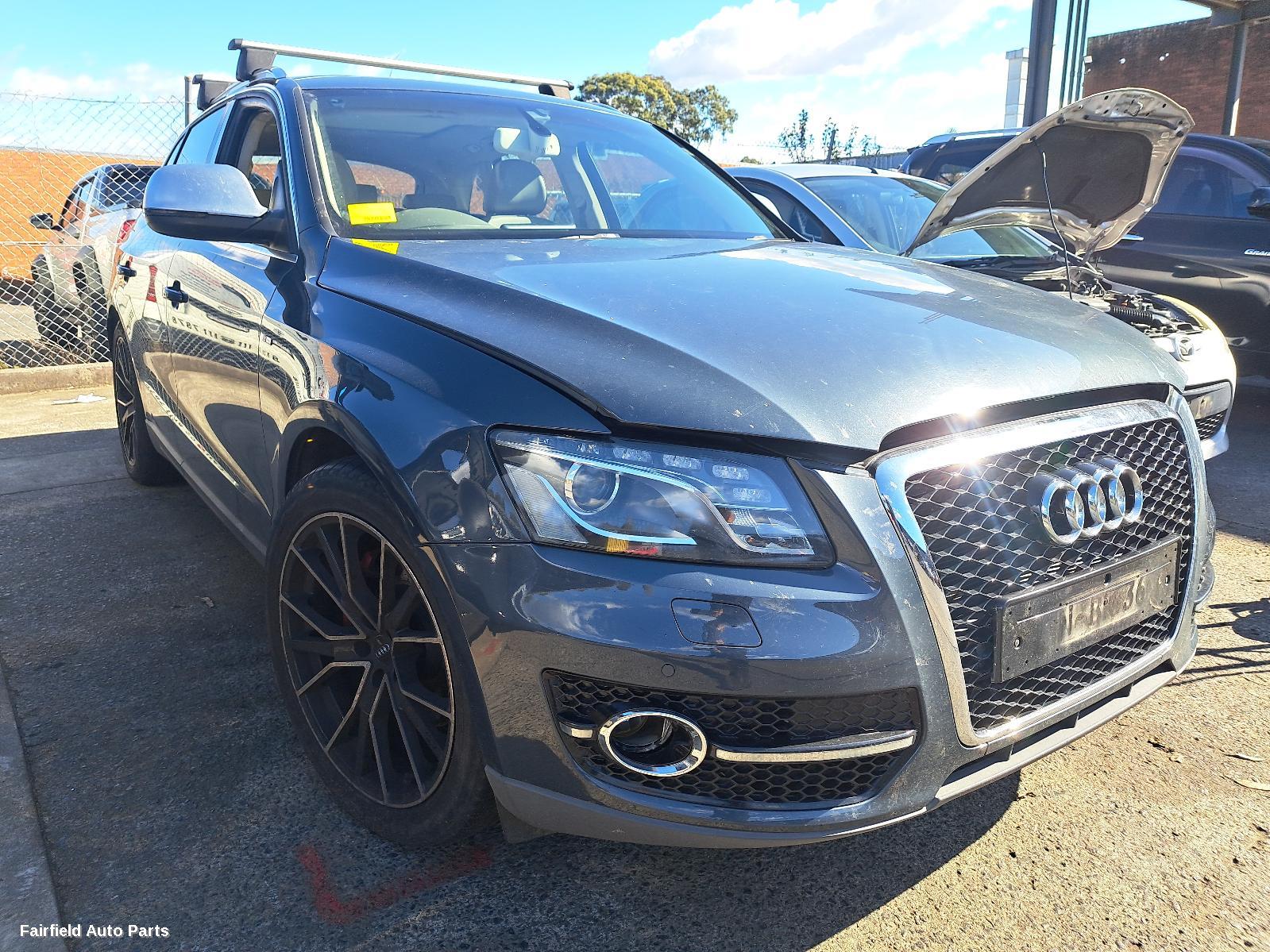 2009 Audi Q5 Left Headlamp