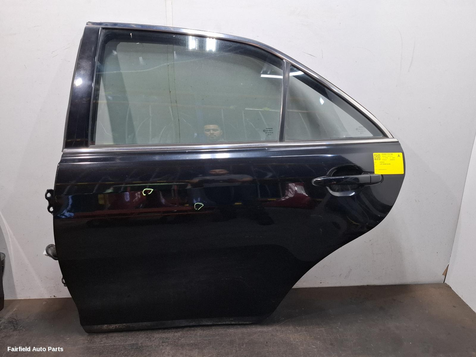 2009-2012 Toyota Aurion Left Rear Door Sliding