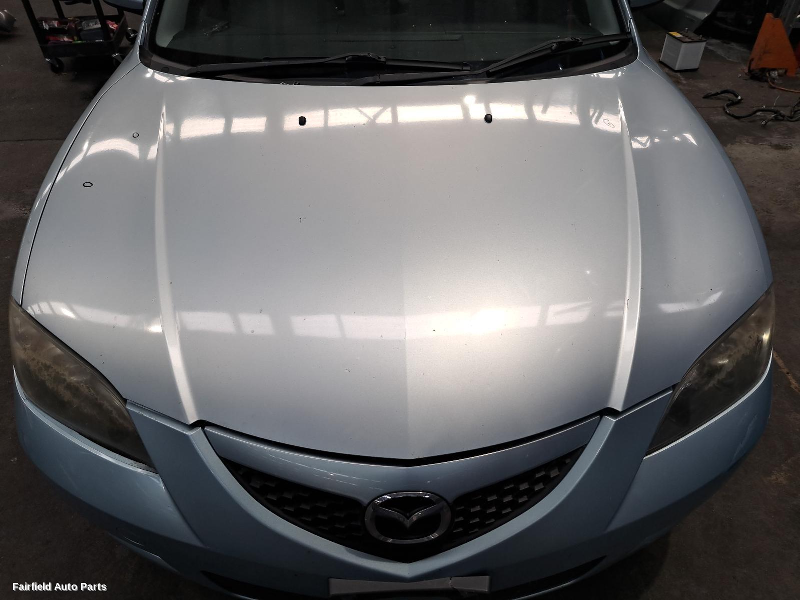 2006 Mazda 3 Rear Garnish